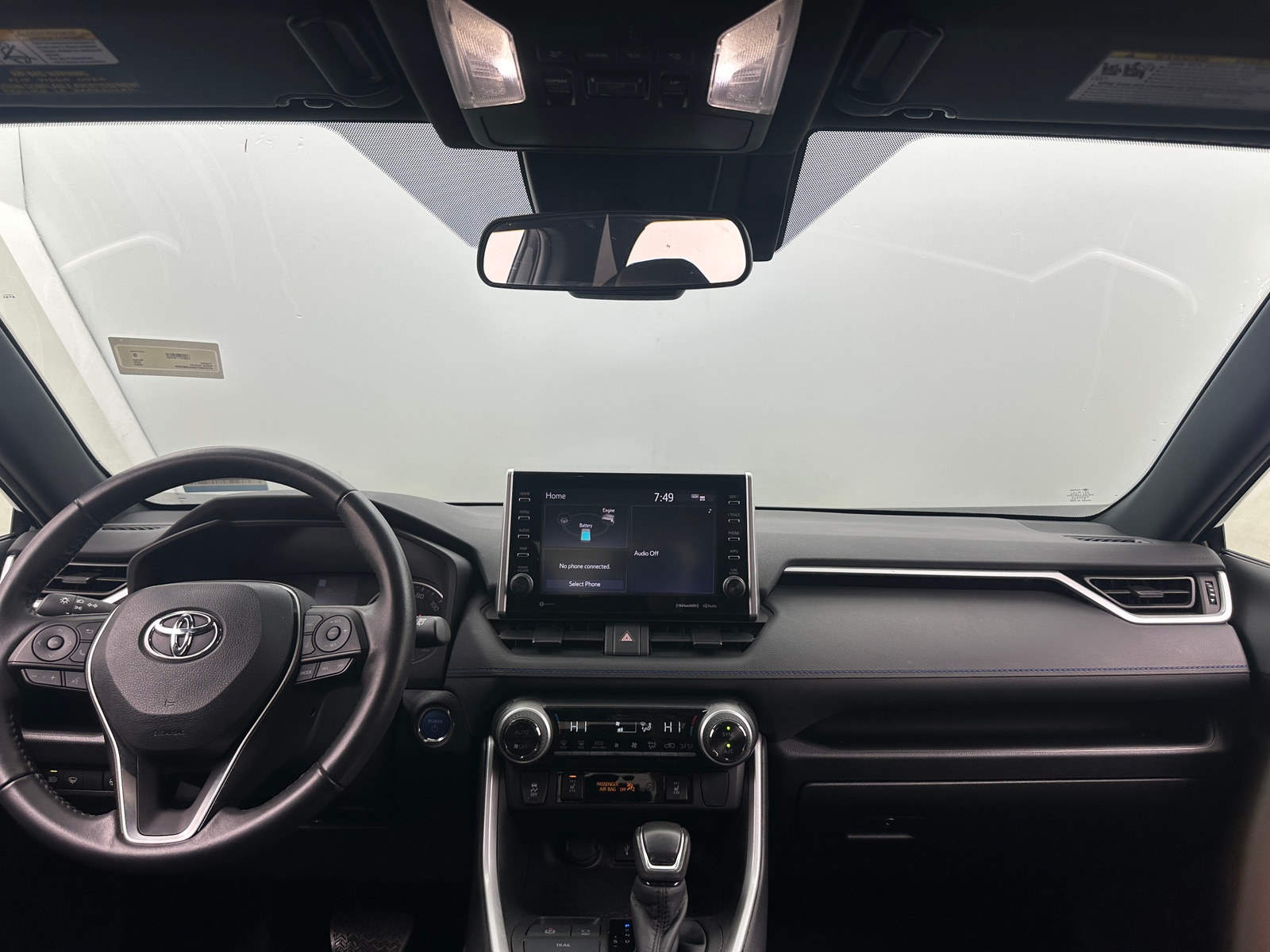 Thumbnail: 2022 Toyota RAV4 - 3