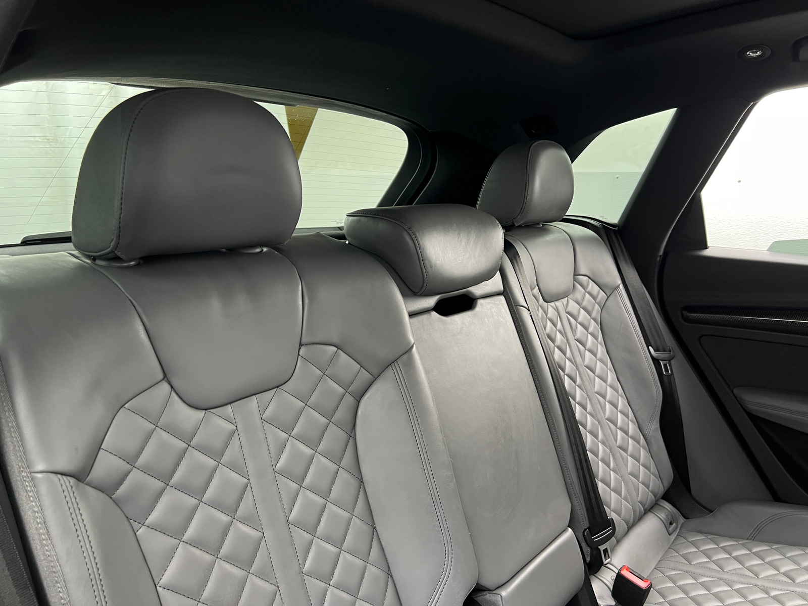 Thumbnail: 2025 Audi SQ5 - 5