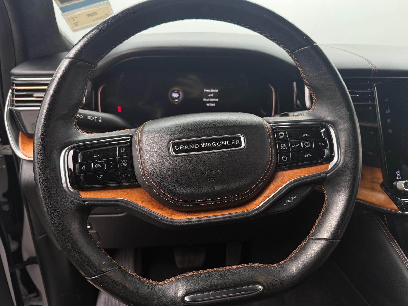 Thumbnail: 2022 Jeep Grand Wagoneer - 4