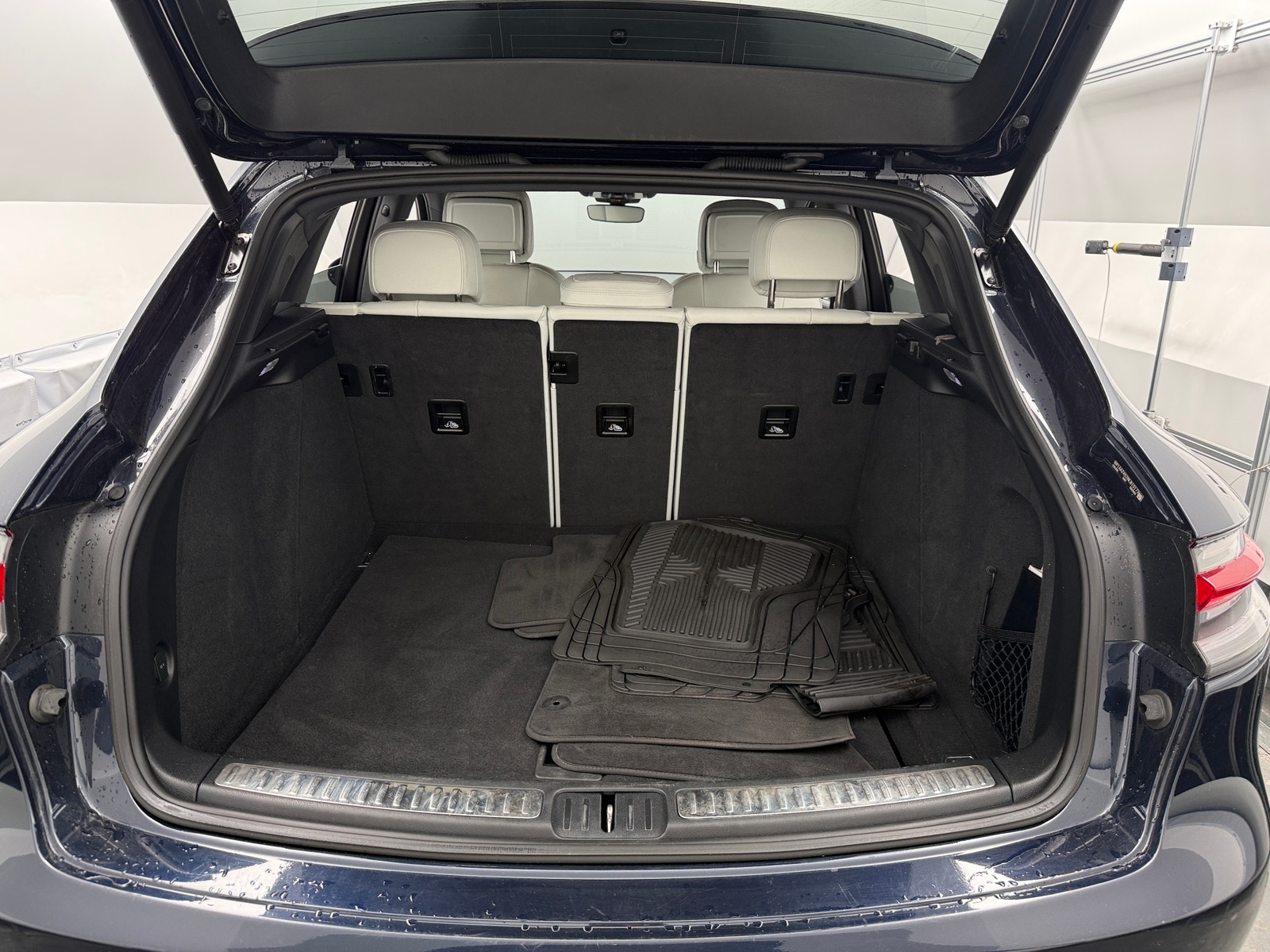 Thumbnail: 2022 Porsche Macan - 6