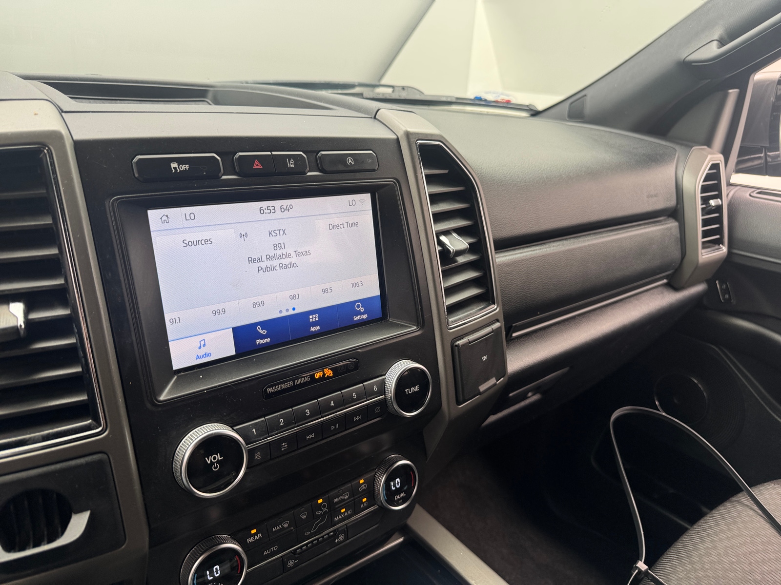 Thumbnail: 2020 Ford Expedition - 4