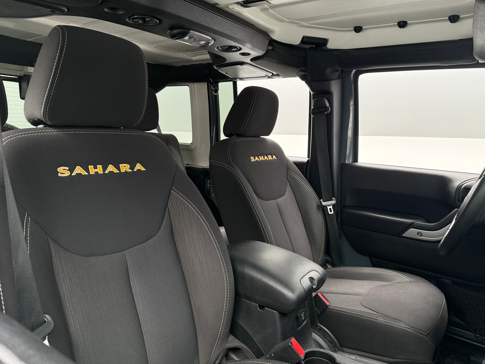 Thumbnail: 2015 Jeep Wrangler - 2