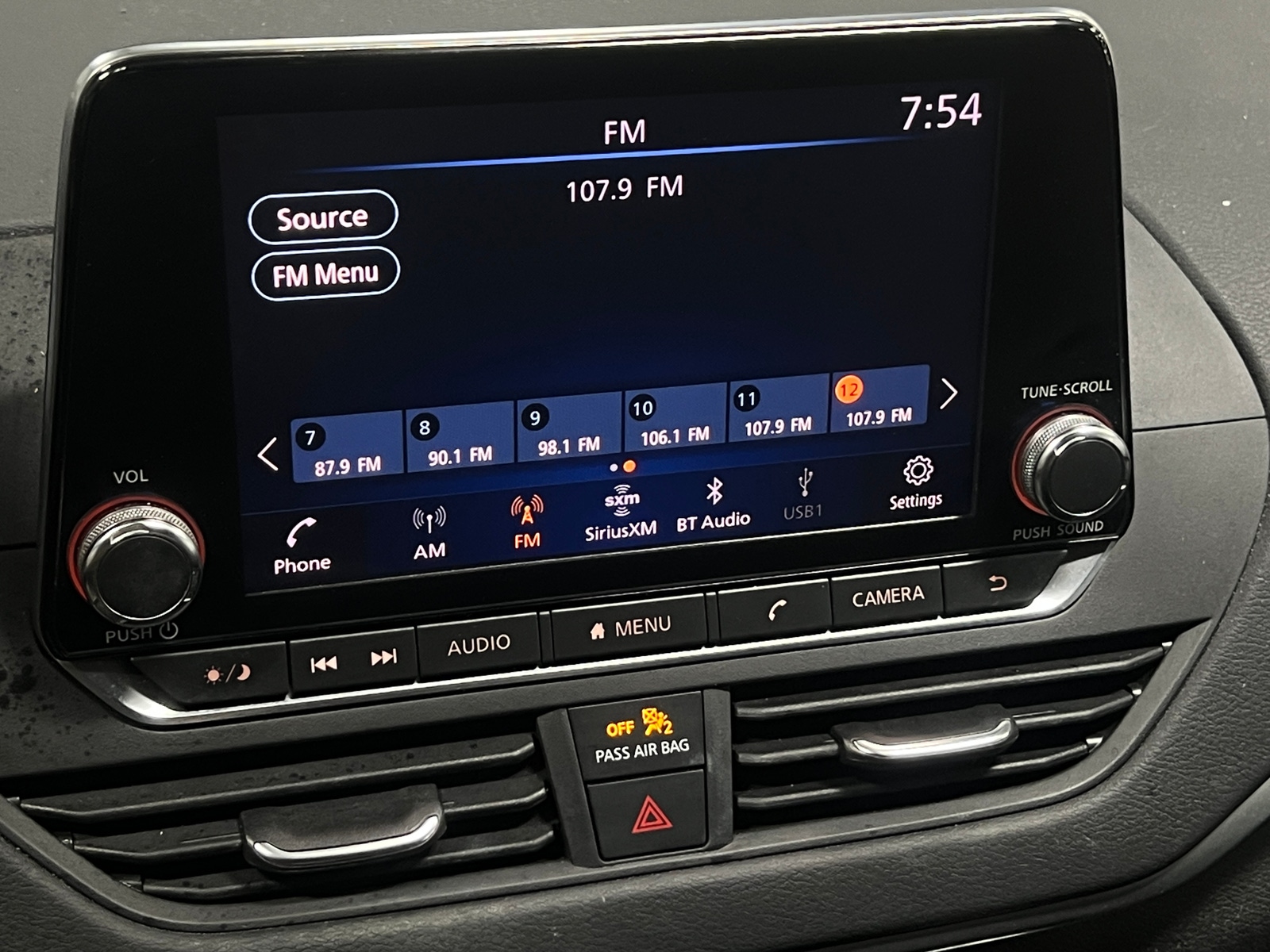 Thumbnail: 2019 Nissan Altima - 4