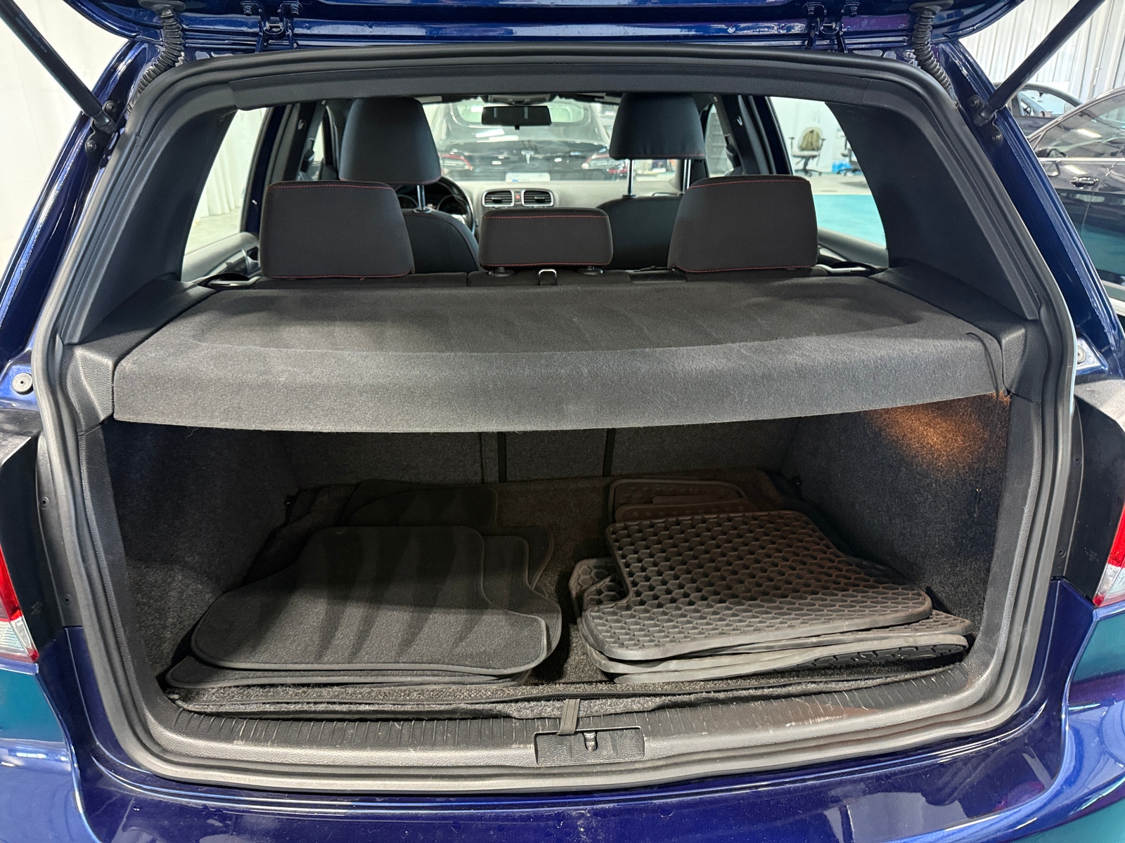 Thumbnail: 2012 Volkswagen Golf - 7