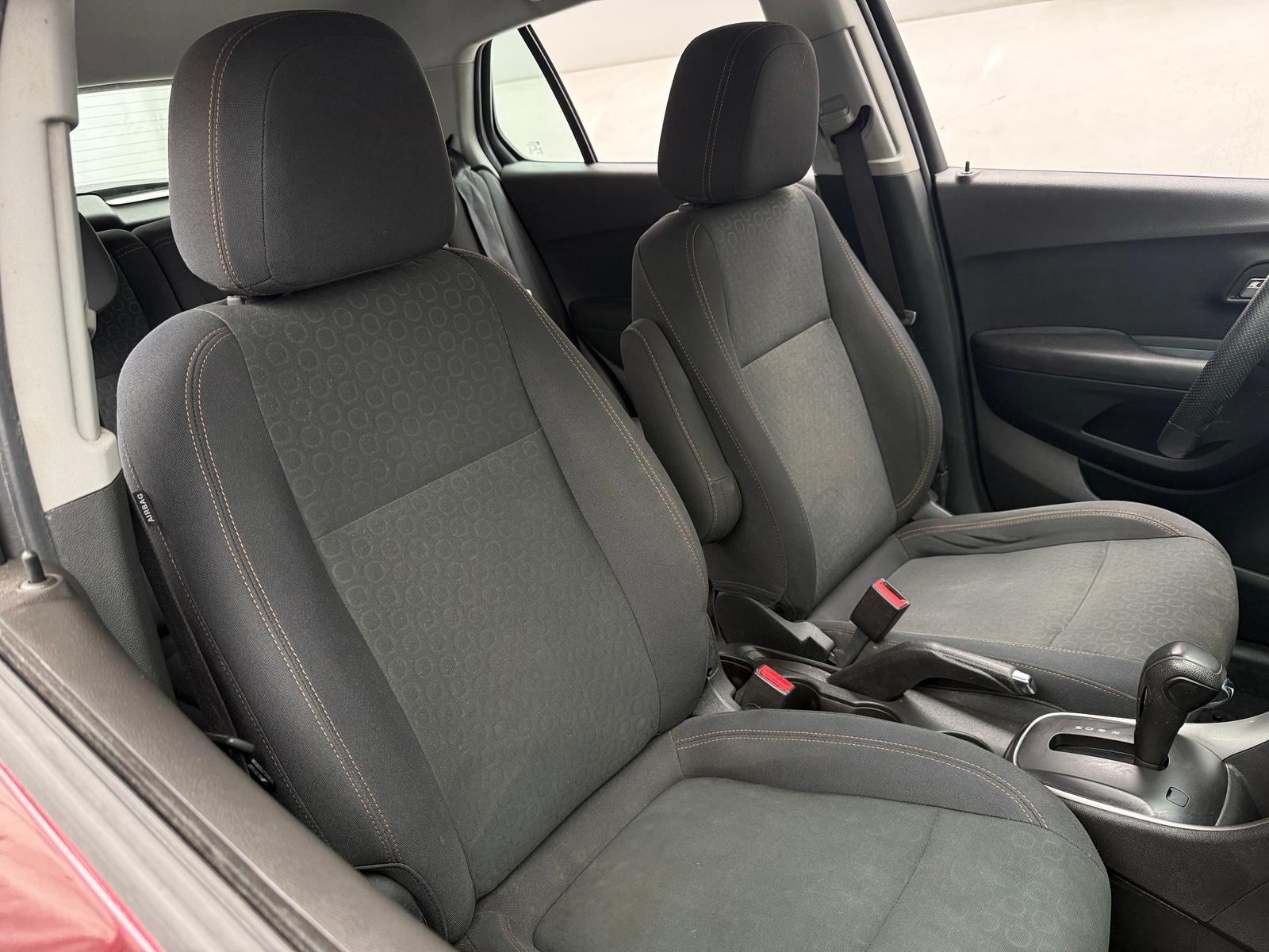 Thumbnail: 2017 Chevrolet Trax - 2