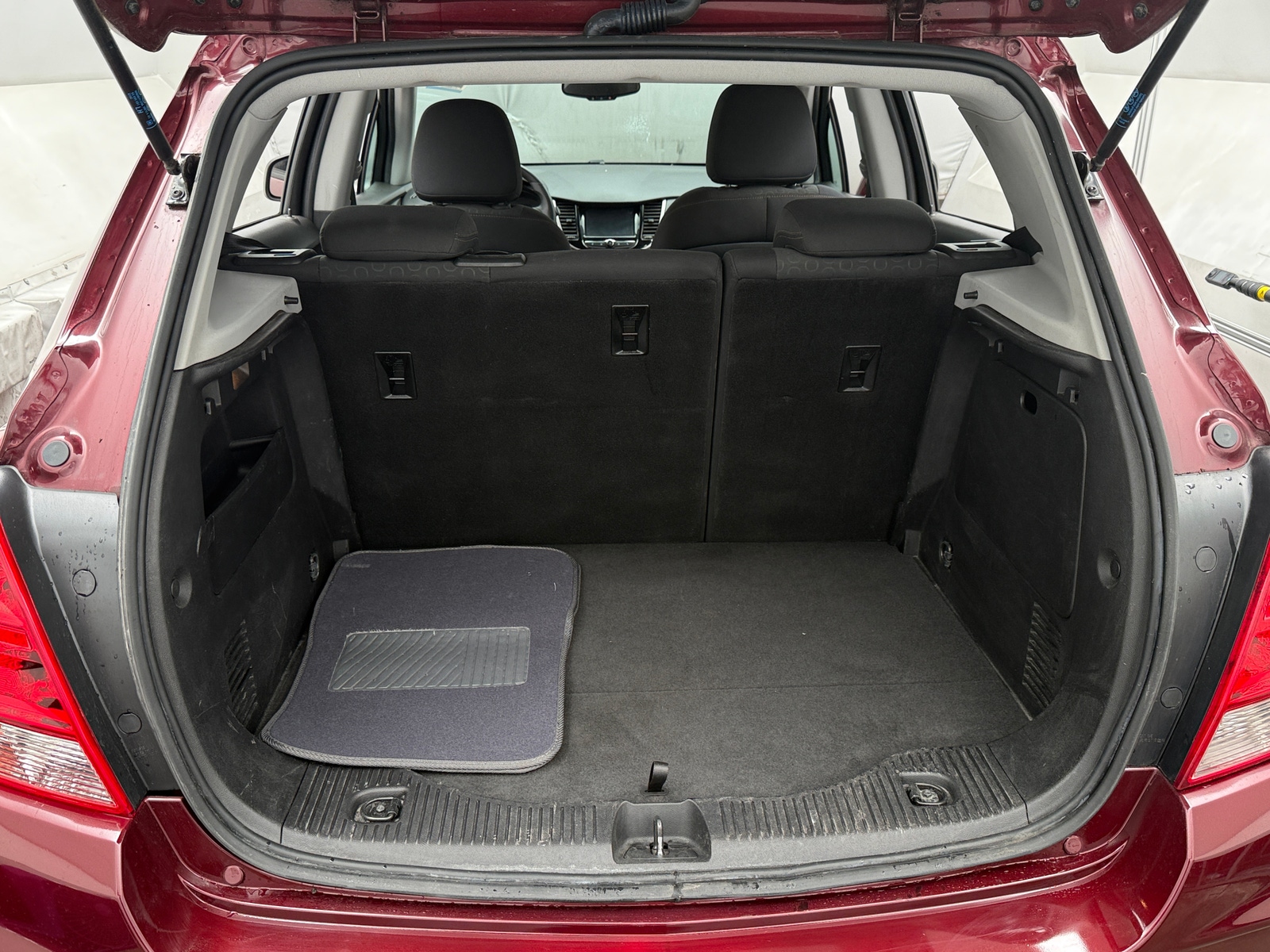 Thumbnail: 2017 Chevrolet Trax - 7