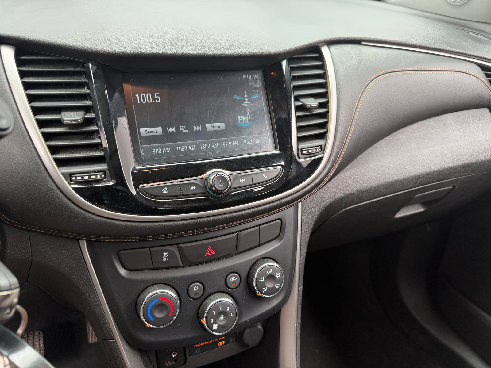 Thumbnail: 2017 Chevrolet Trax - 4