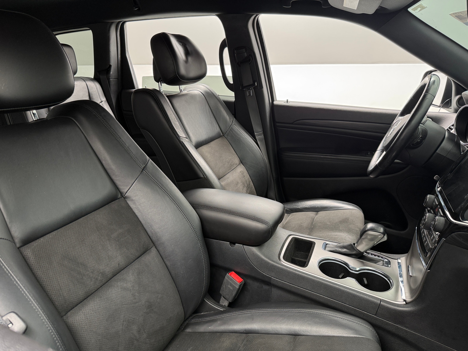 Thumbnail: 2021 Jeep Grand Cherokee - 2
