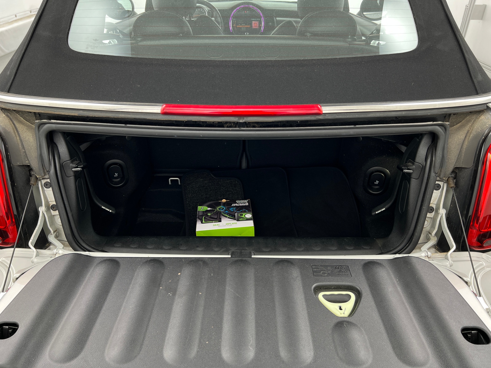 Thumbnail: 2019 MINI Cooper Convertible - 4