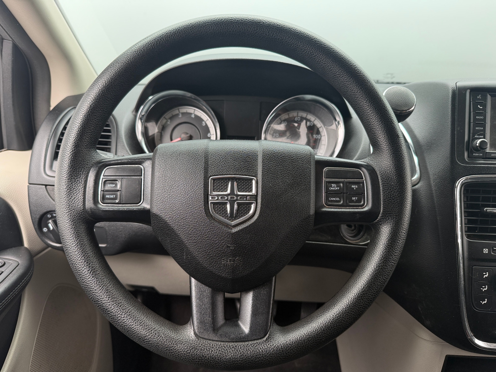 Thumbnail: 2020 Dodge Grand Caravan - 5