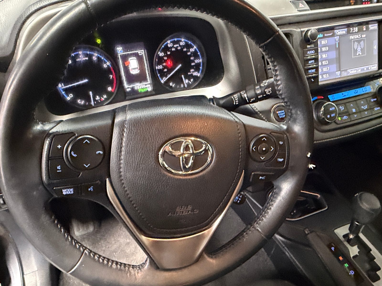 Thumbnail: 2018 Toyota RAV4 - 5
