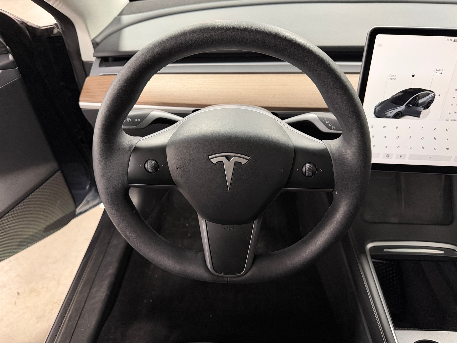 Thumbnail: 2023 Tesla Model 3 - 4