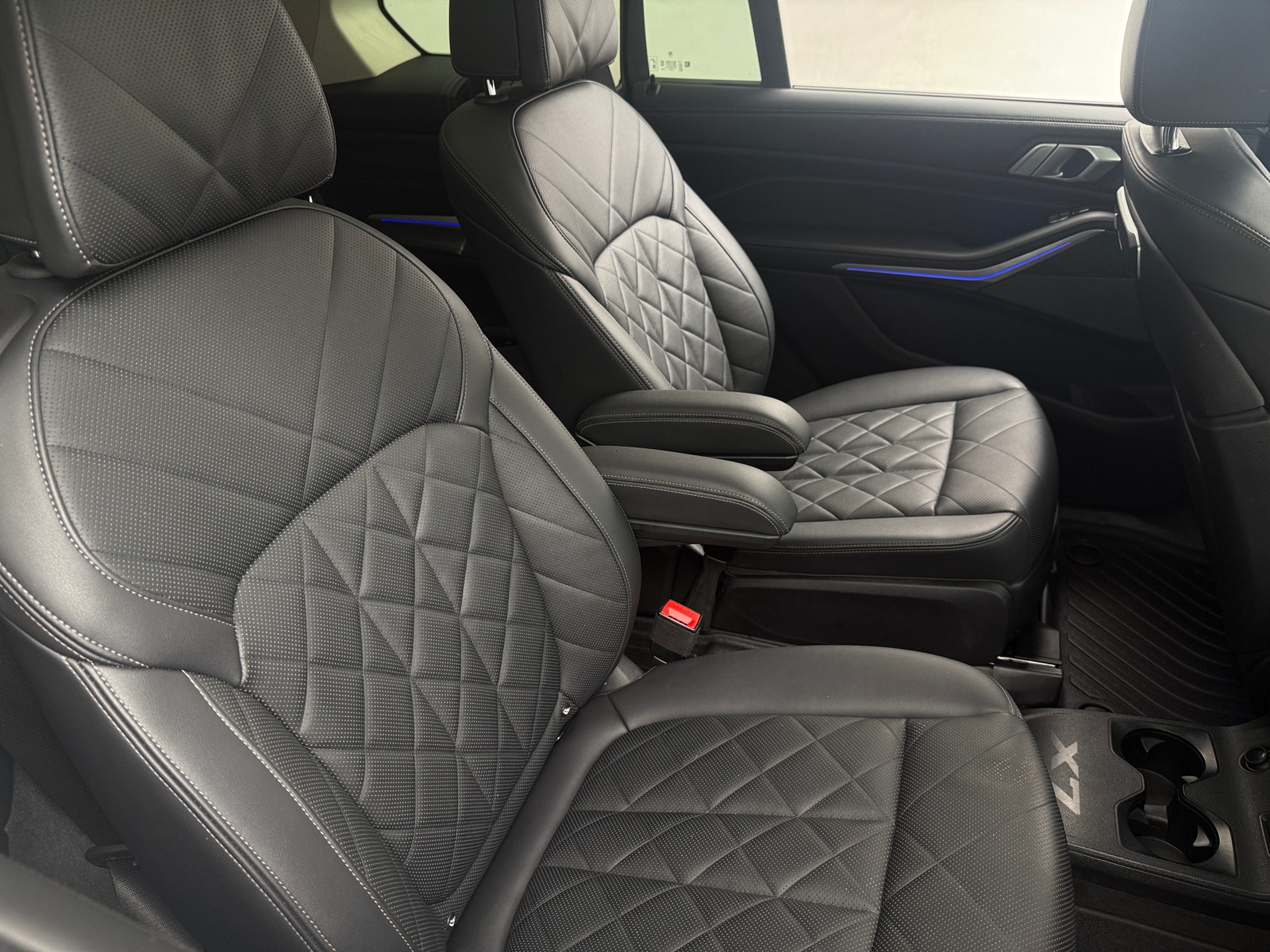 Thumbnail: 2023 BMW X7 - 5