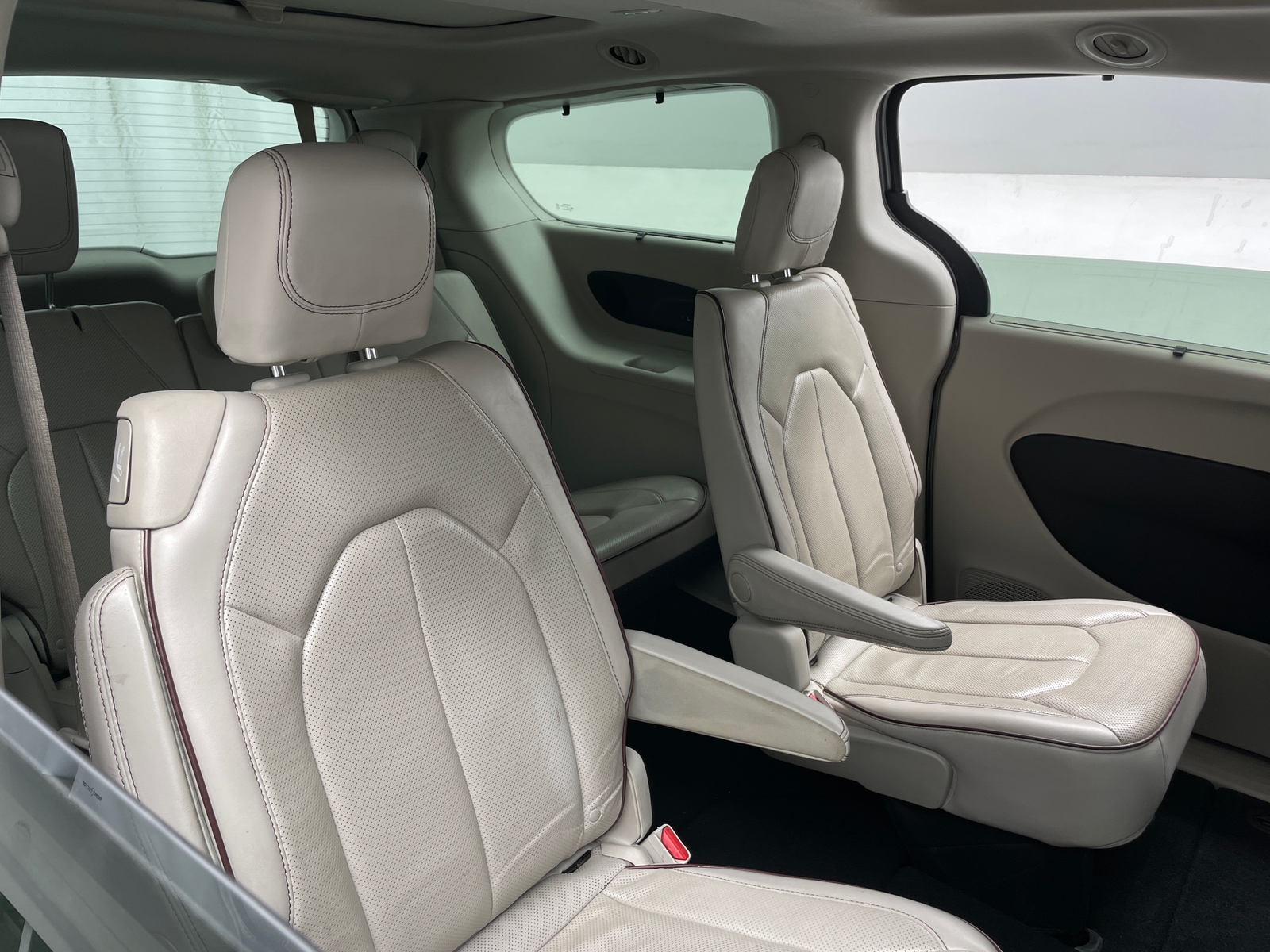 Thumbnail: 2020 Chrysler Pacifica - 5