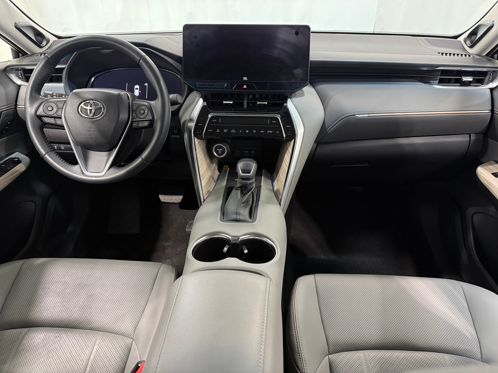 Thumbnail: 2024 Toyota Venza - 2