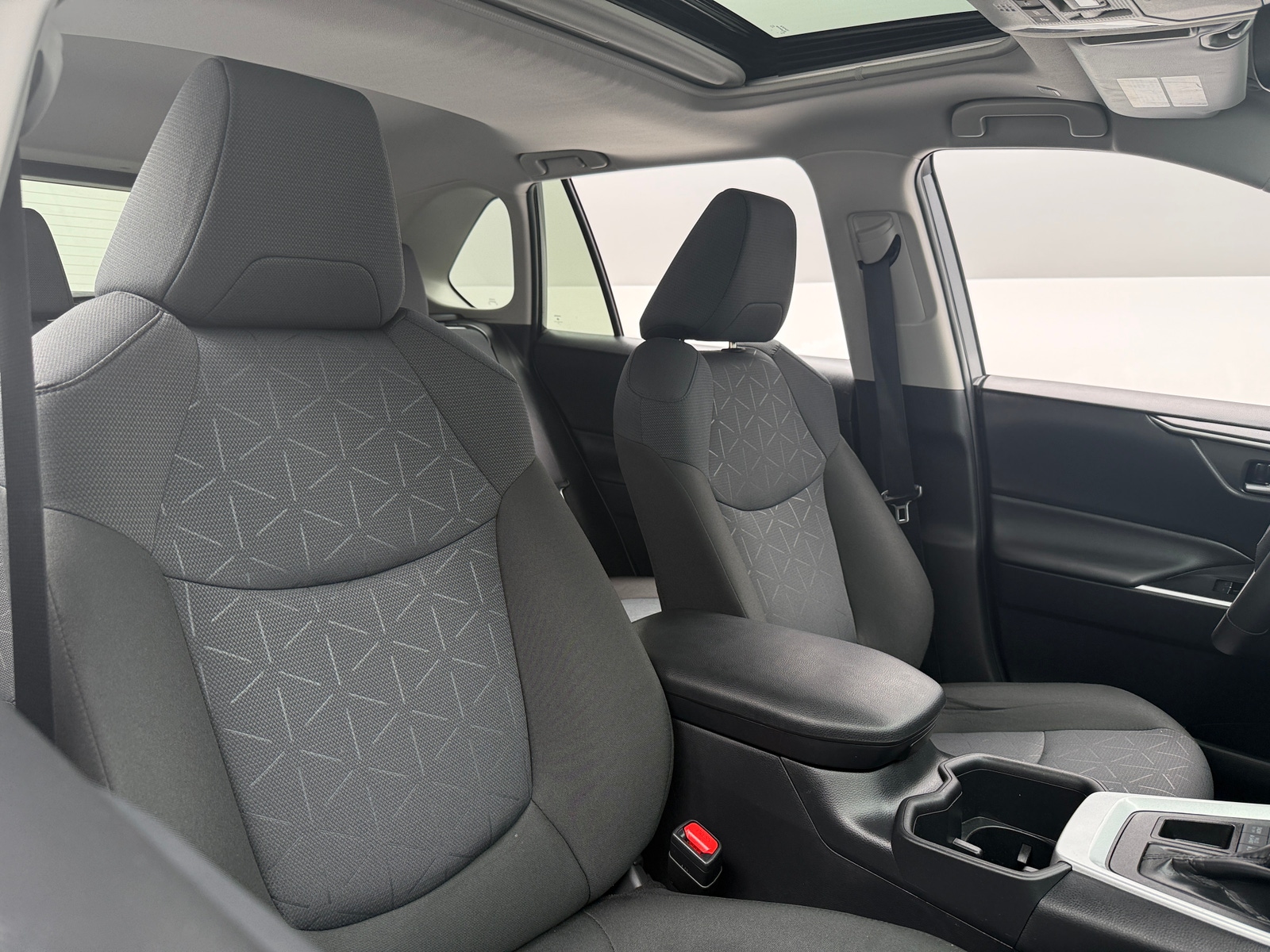 Thumbnail: 2025 Toyota RAV4 - 2