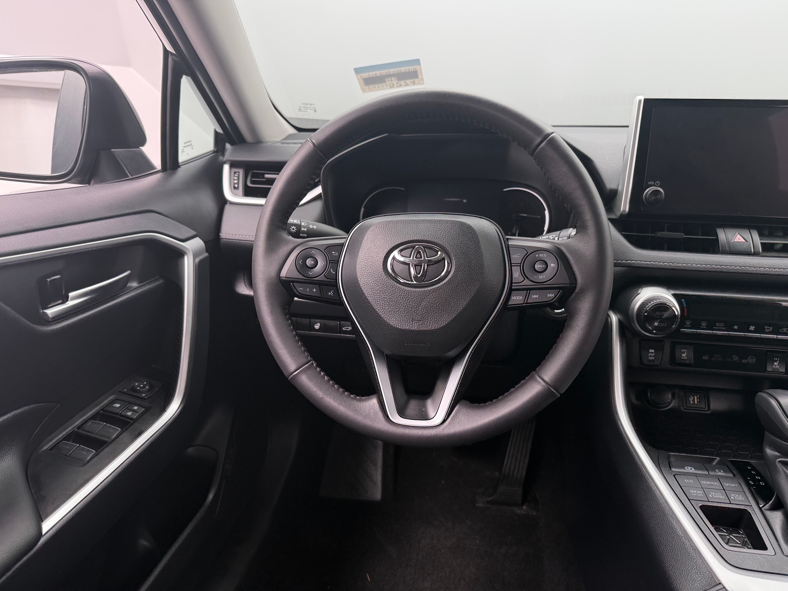 Thumbnail: 2025 Toyota RAV4 - 5