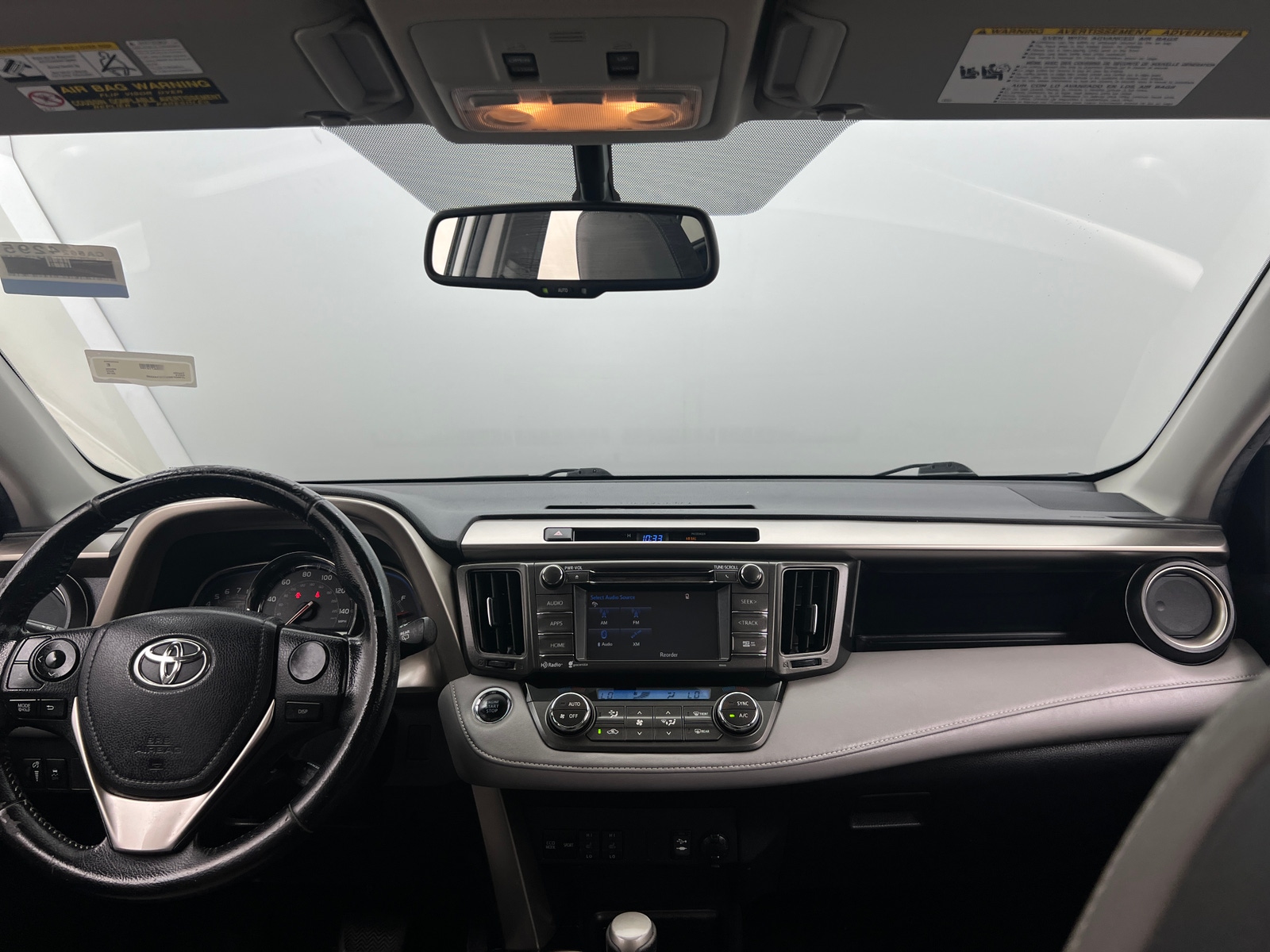 Thumbnail: 2015 Toyota RAV4 - 3
