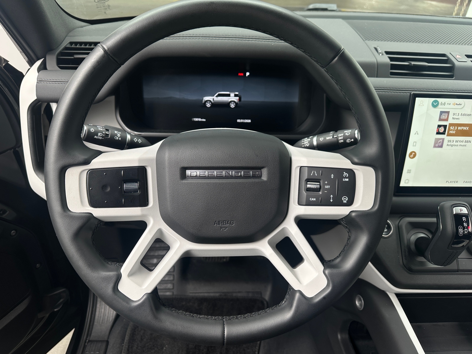 Thumbnail: 2025 Land Rover Defender - 4