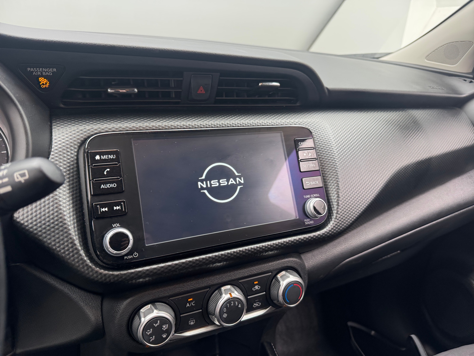 Thumbnail: 2024 Nissan Kicks - 4