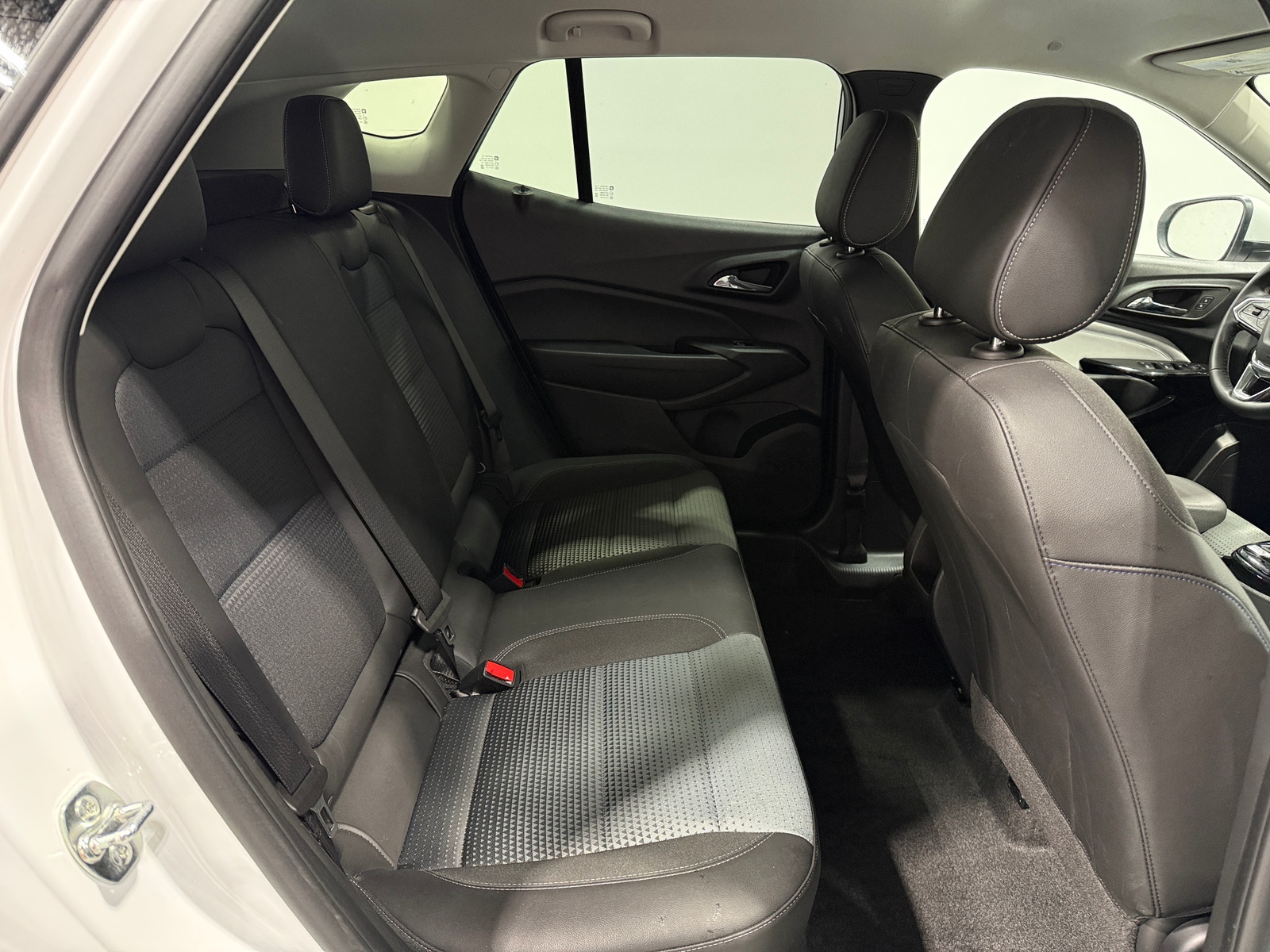 Thumbnail: 2025 Chevrolet Trax - 6