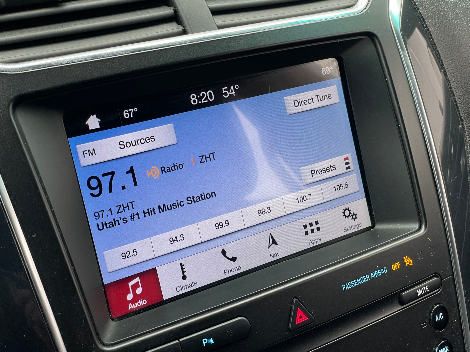 Thumbnail: 2019 Ford Explorer - 3