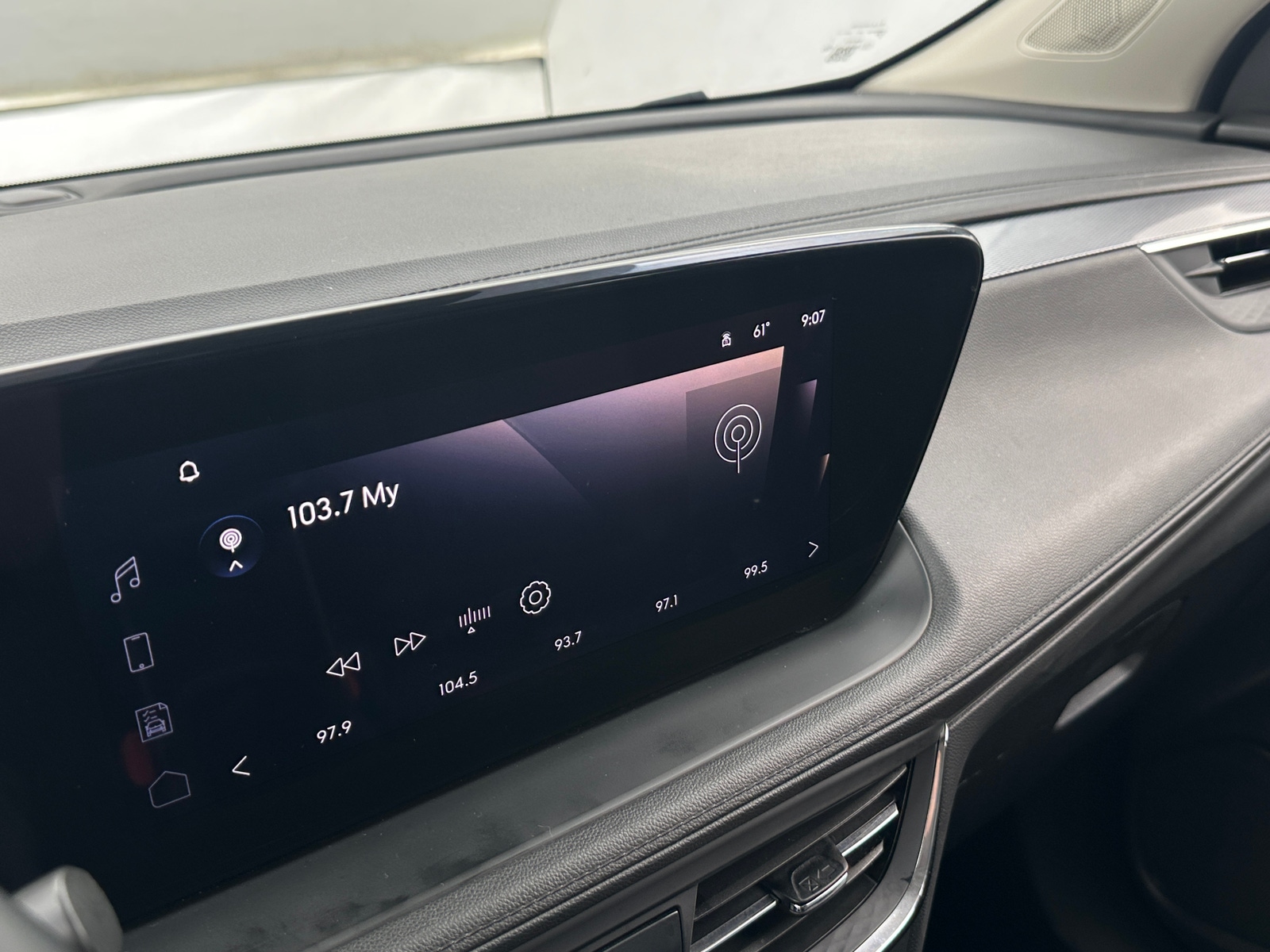 Thumbnail: 2025 Buick Encore GX - 3