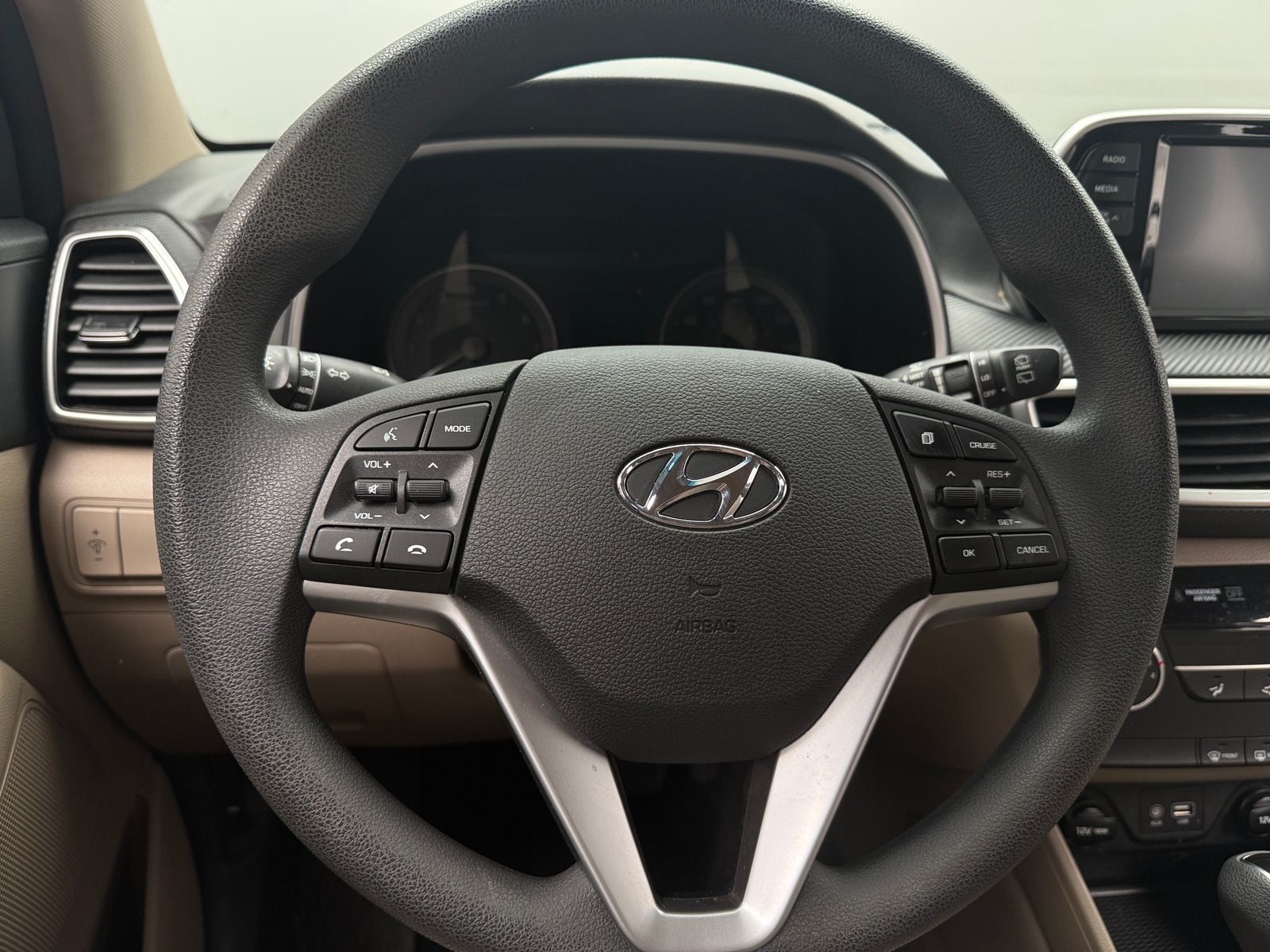 Thumbnail: 2019 Hyundai Tucson - 5