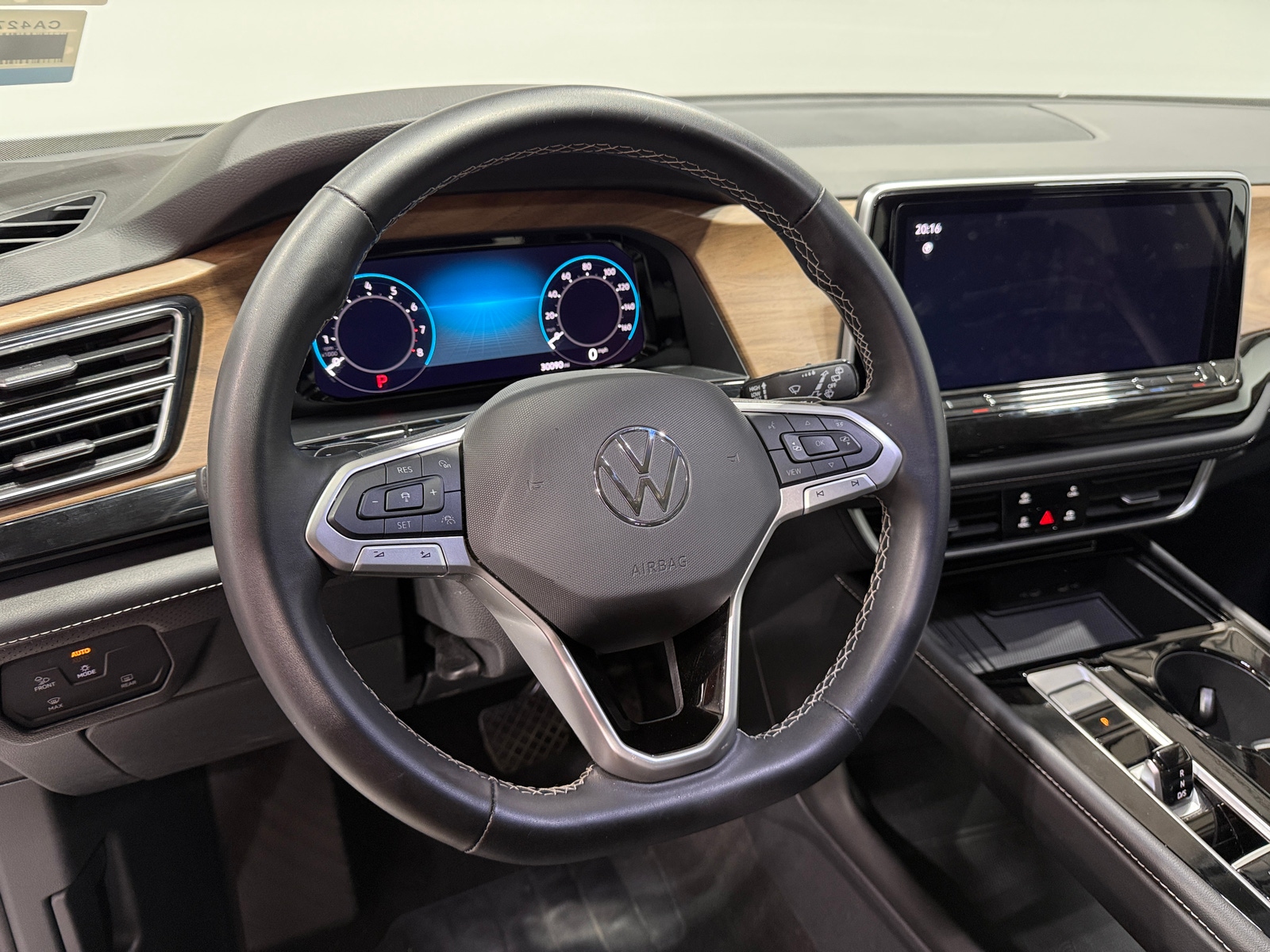 Thumbnail: 2025 Volkswagen Atlas - 4