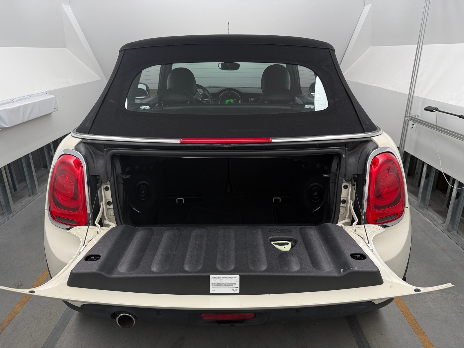 Thumbnail: 2019 MINI Cooper Convertible - 6