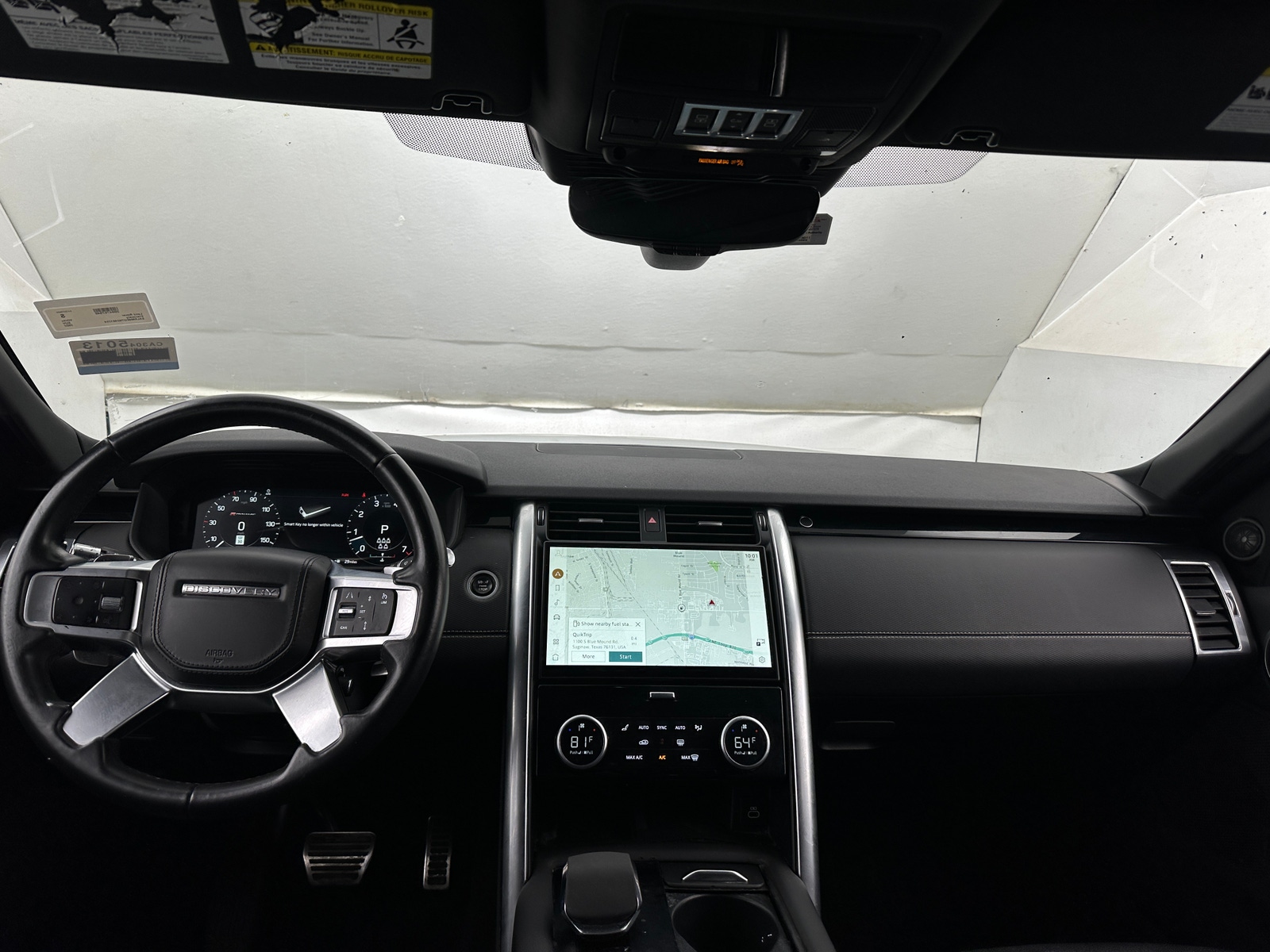 Thumbnail: 2022 Land Rover Discovery - 2