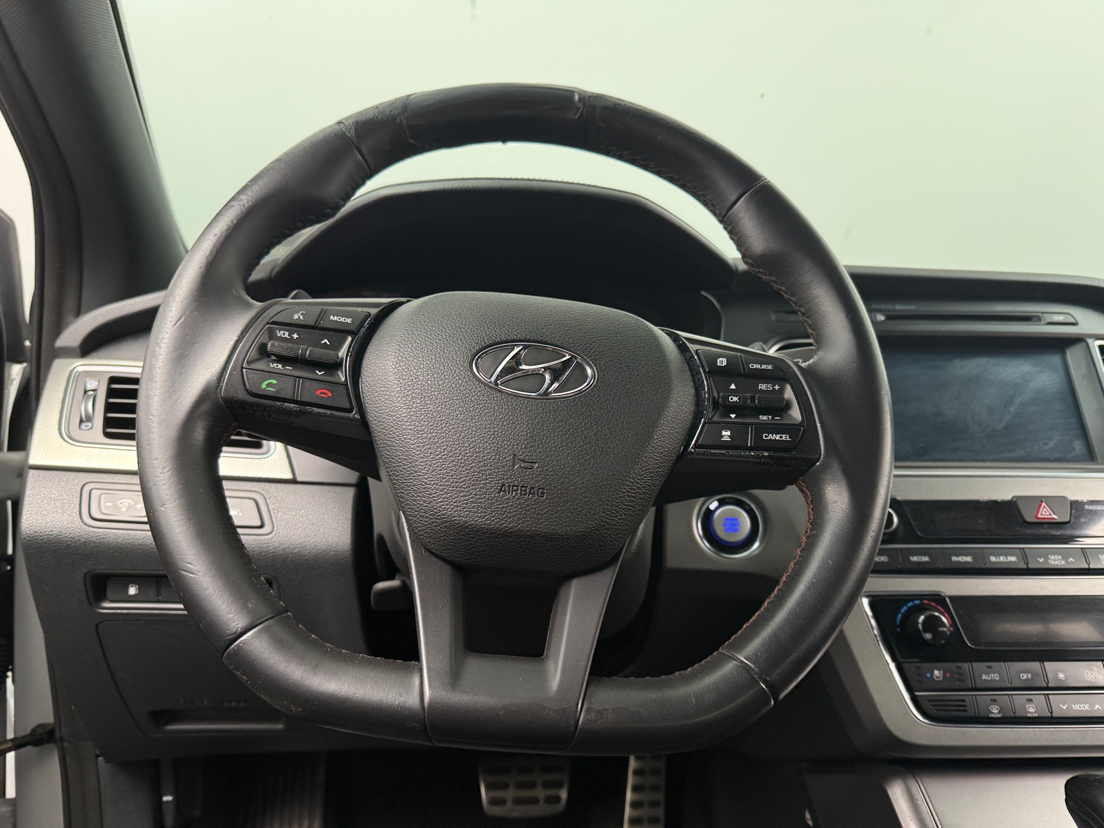 Thumbnail: 2015 Hyundai Sonata - 4