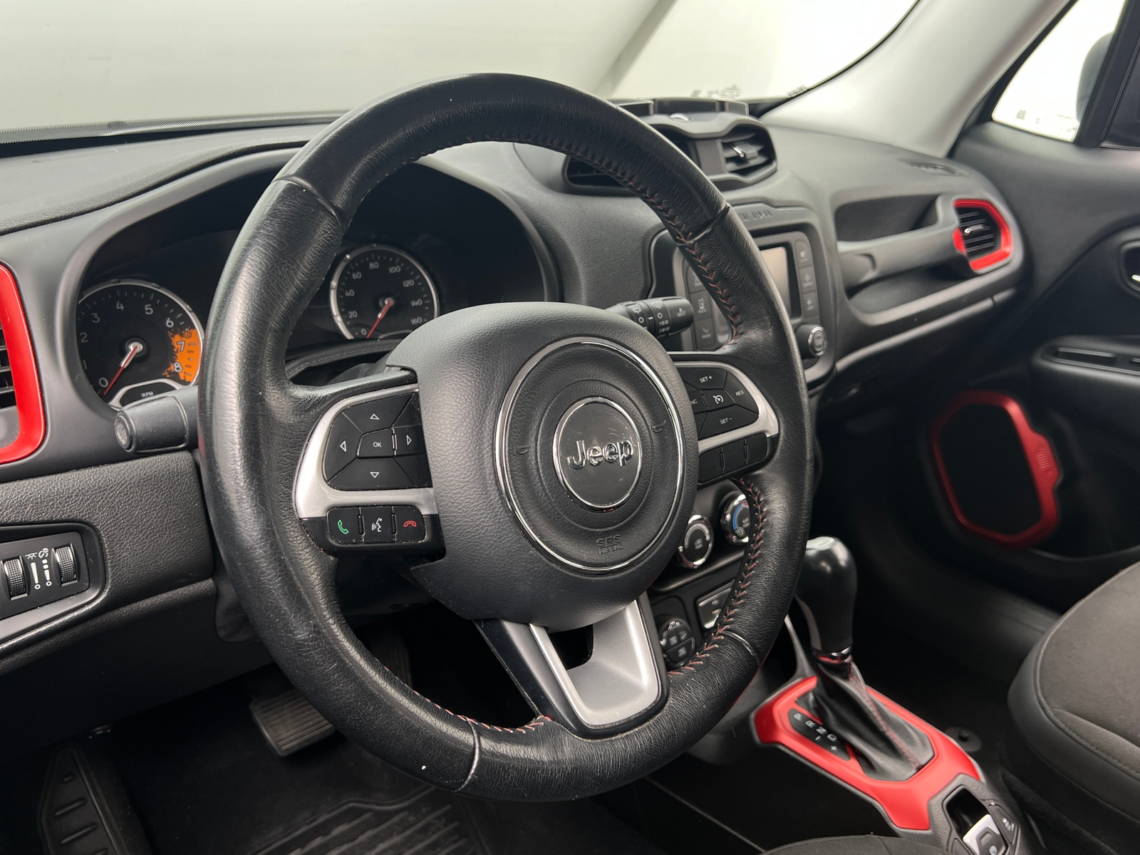 Thumbnail: 2017 Jeep Renegade - 5