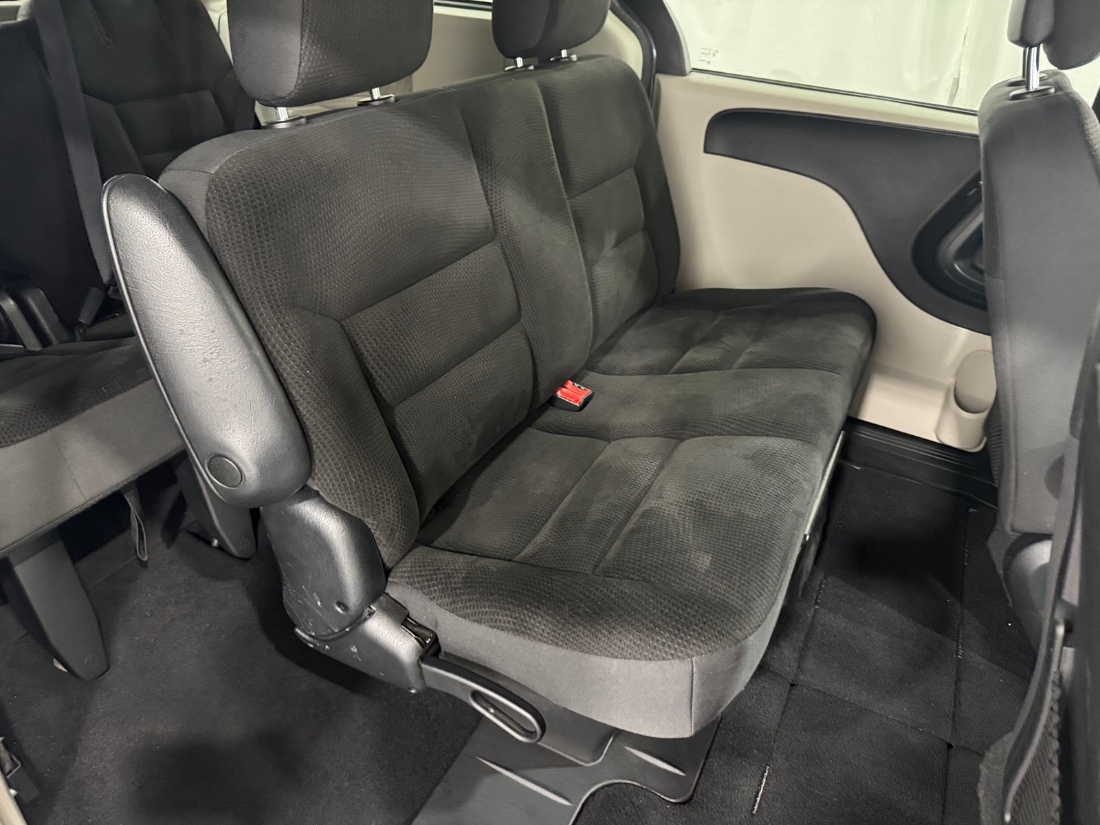 Thumbnail: 2019 Dodge Grand Caravan - 6
