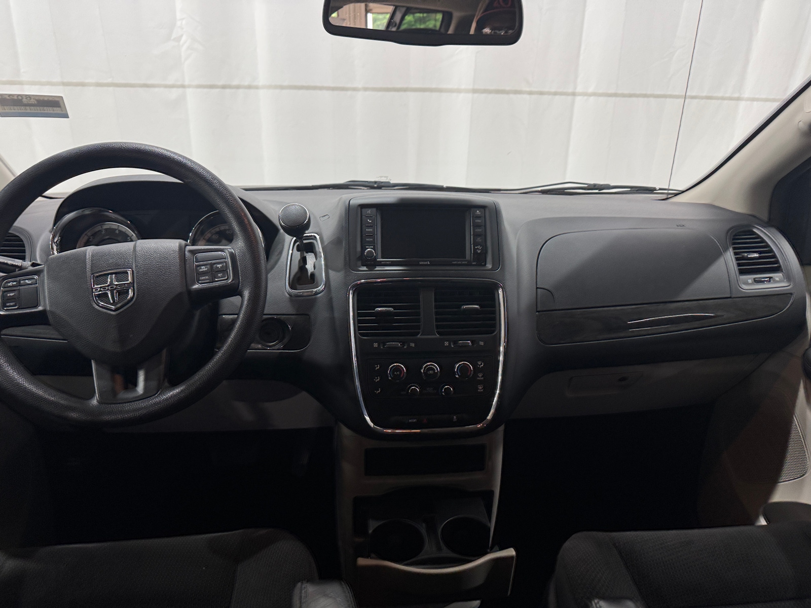 Thumbnail: 2019 Dodge Grand Caravan - 3