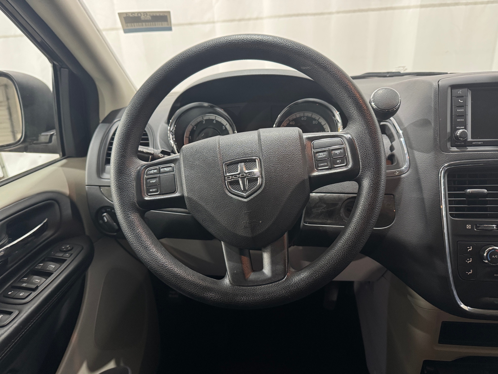 Thumbnail: 2019 Dodge Grand Caravan - 5
