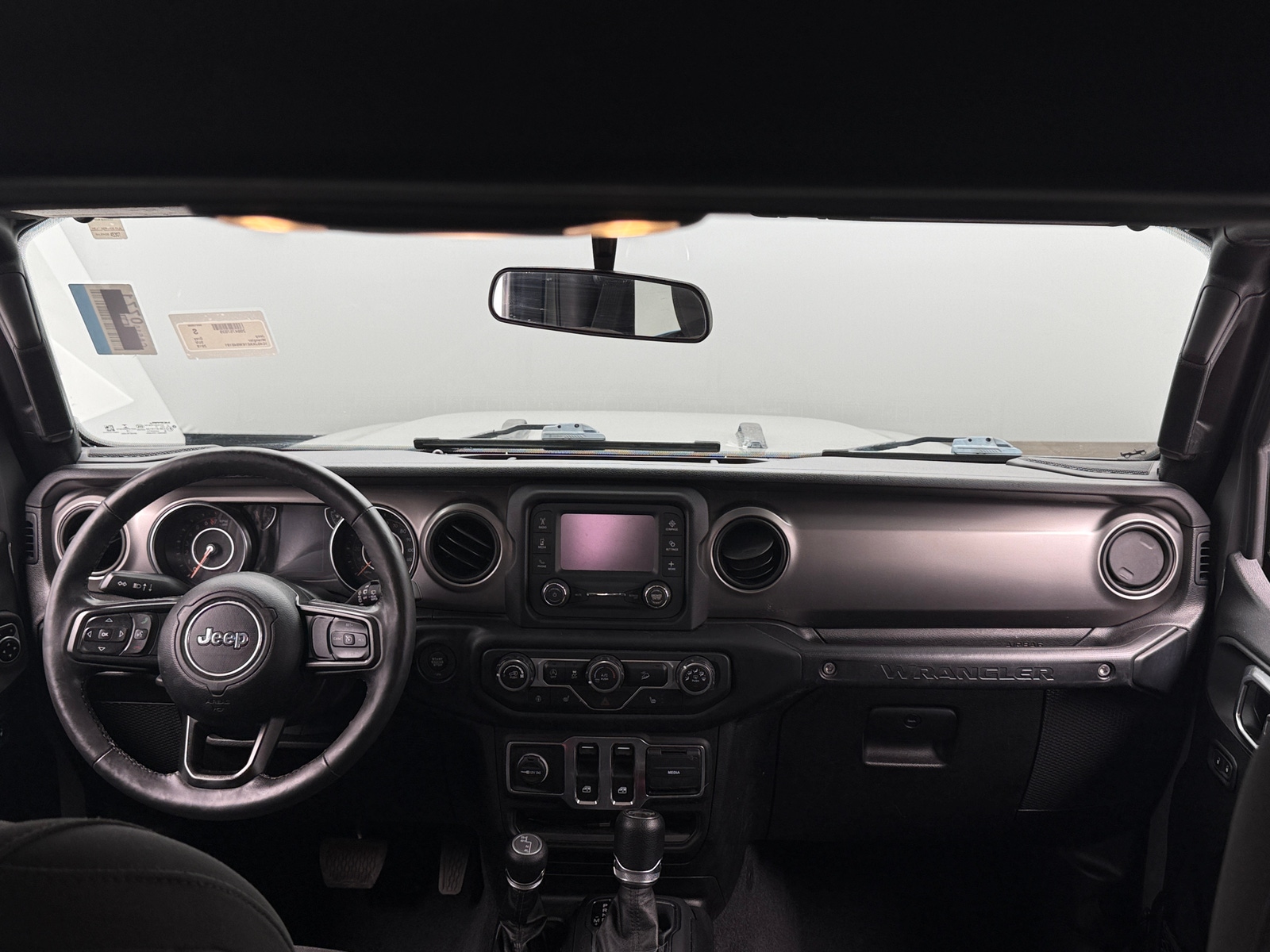 Thumbnail: 2019 Jeep Wrangler - 3
