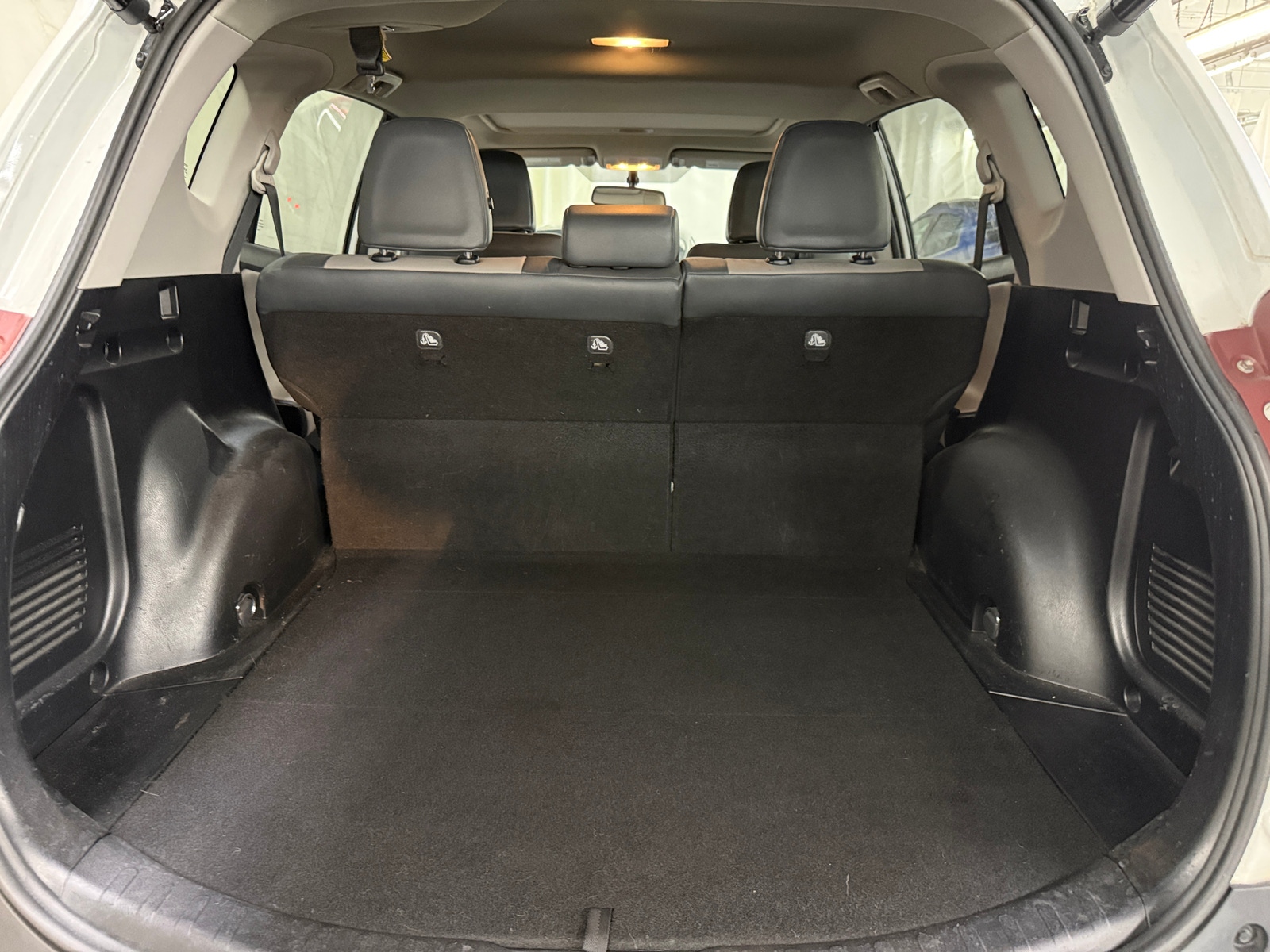 Thumbnail: 2015 Toyota RAV4 - 6