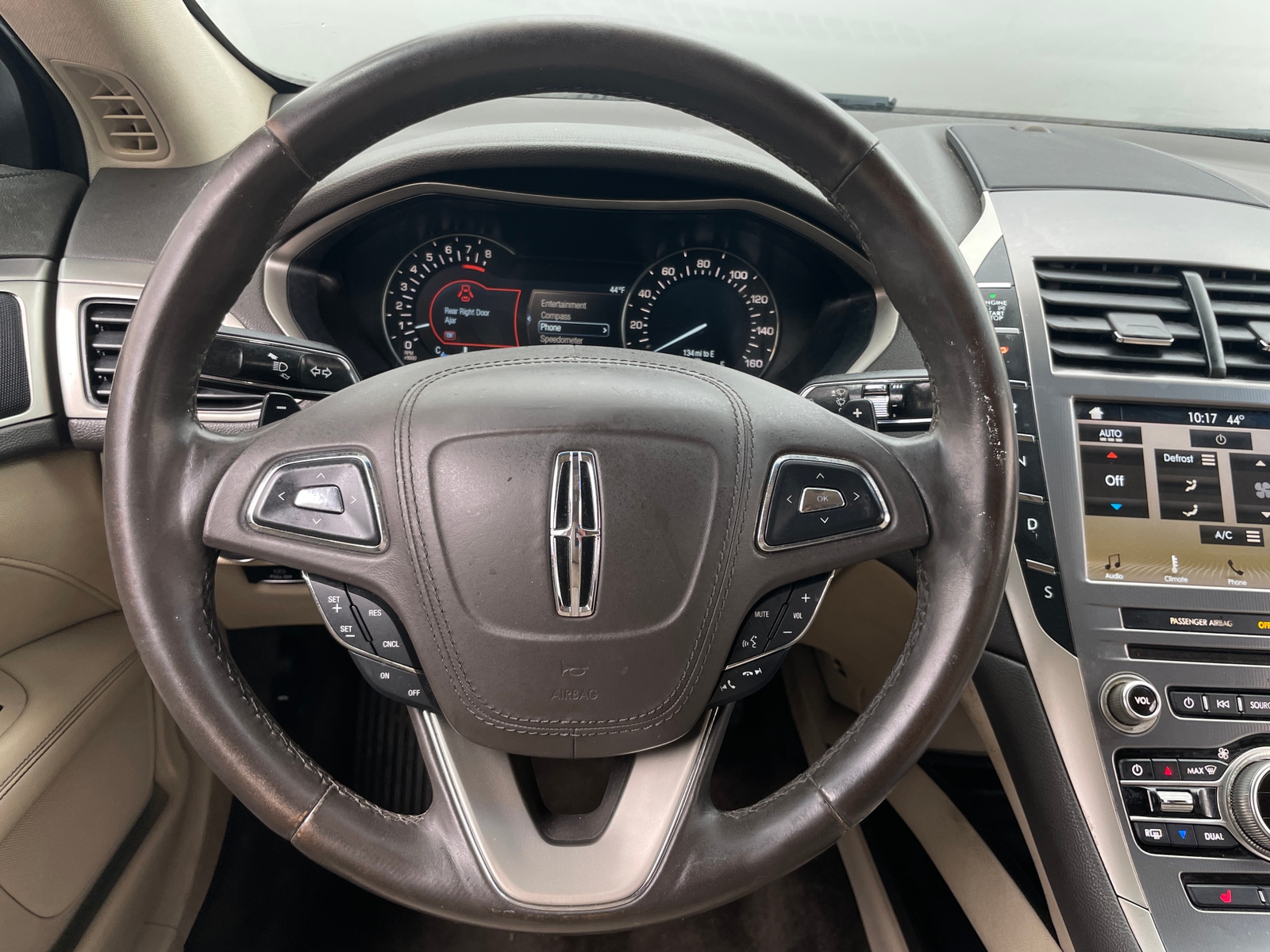 Thumbnail: 2017 Lincoln MKZ - 4