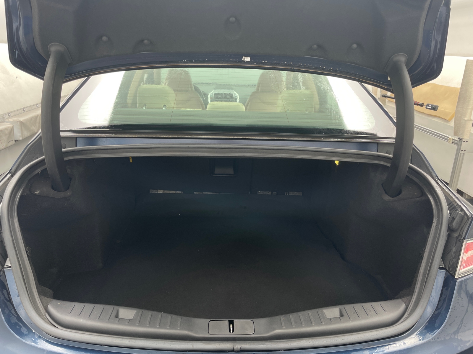 Thumbnail: 2017 Lincoln MKZ - 6