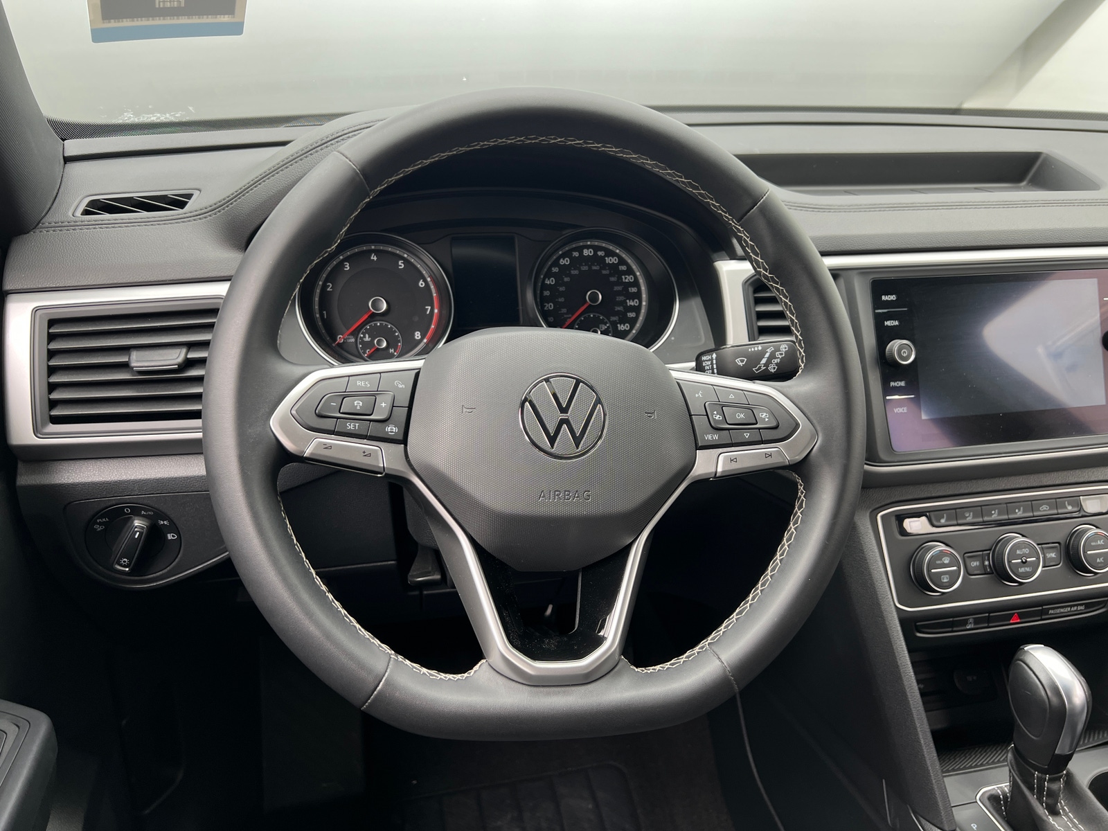 Thumbnail: 2021 Volkswagen Atlas - 4