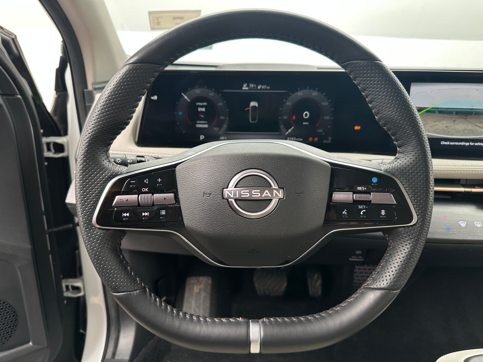 Thumbnail: 2023 Nissan Ariya - 5