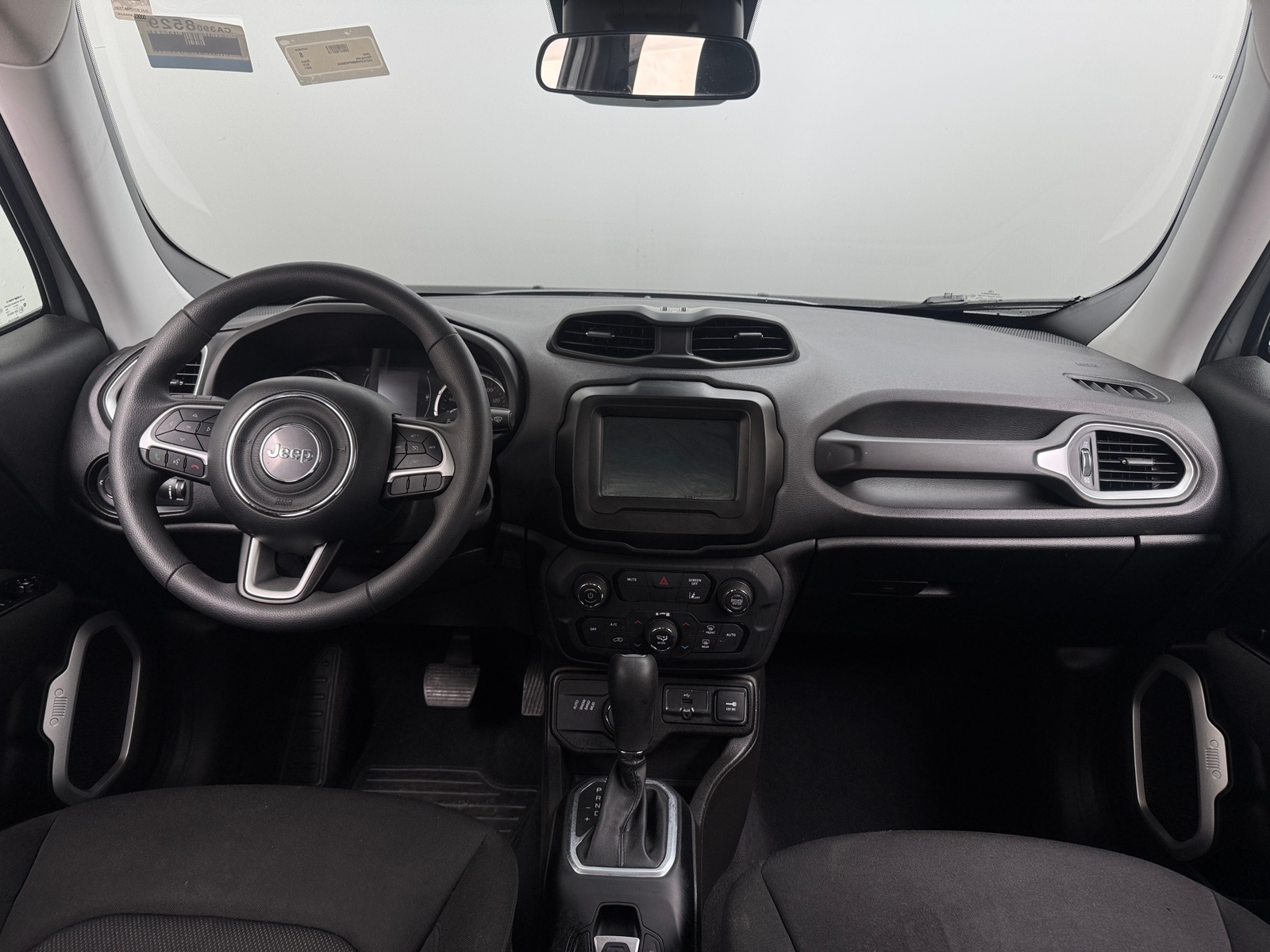 Thumbnail: 2021 Jeep Renegade - 3