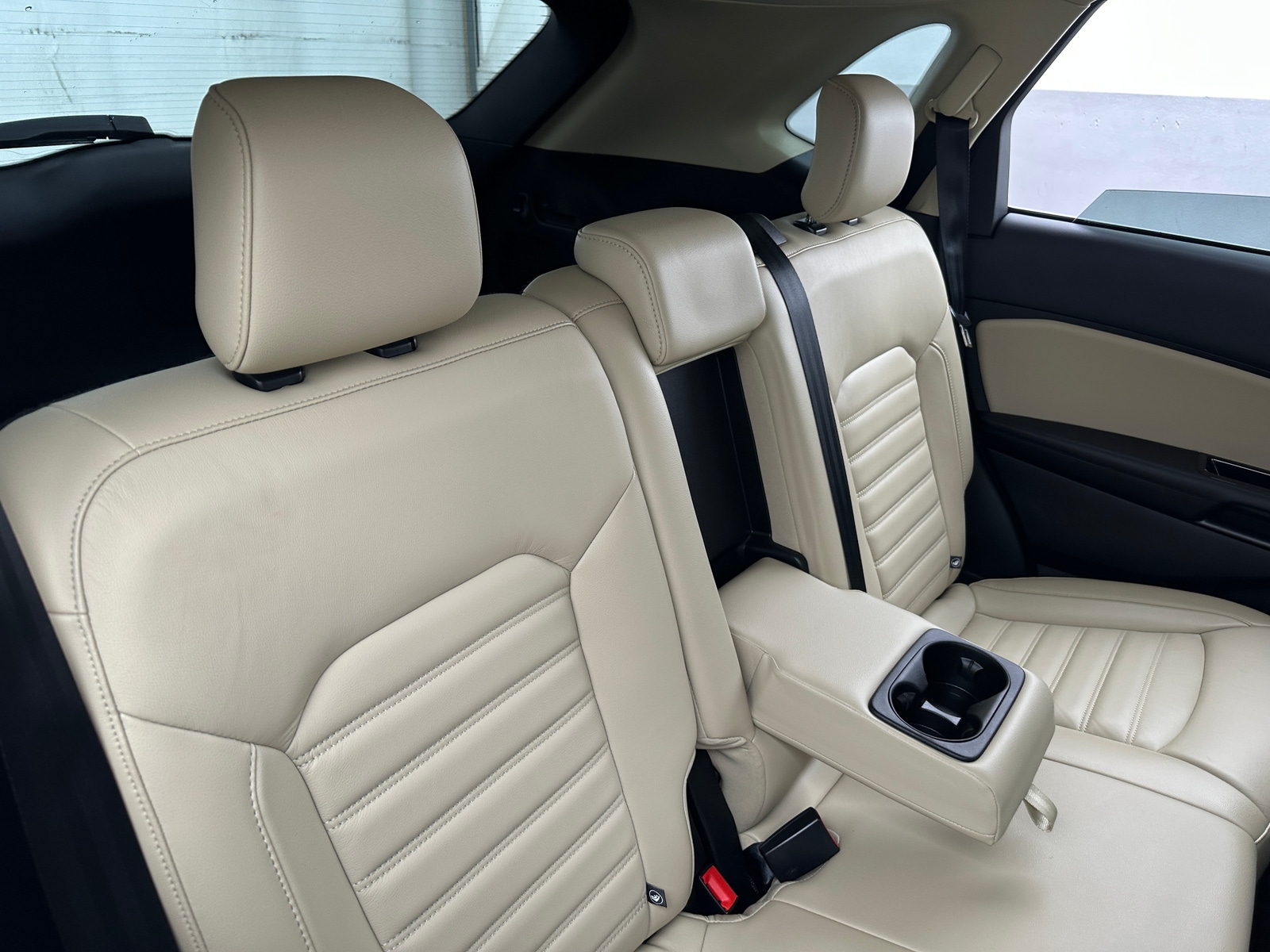Thumbnail: 2017 Ford Edge - 5