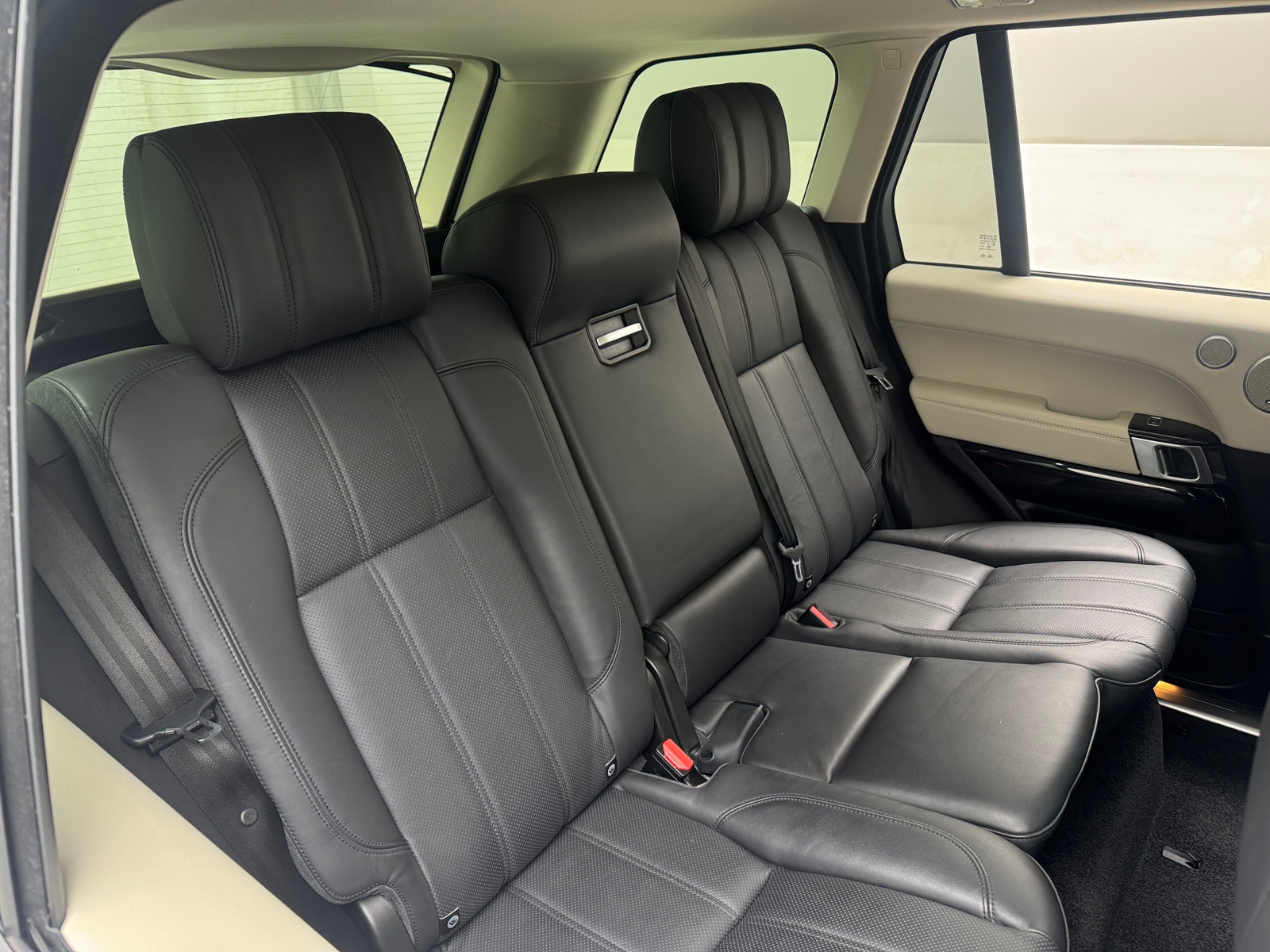 Thumbnail: 2017 Land Rover Range Rover - 5