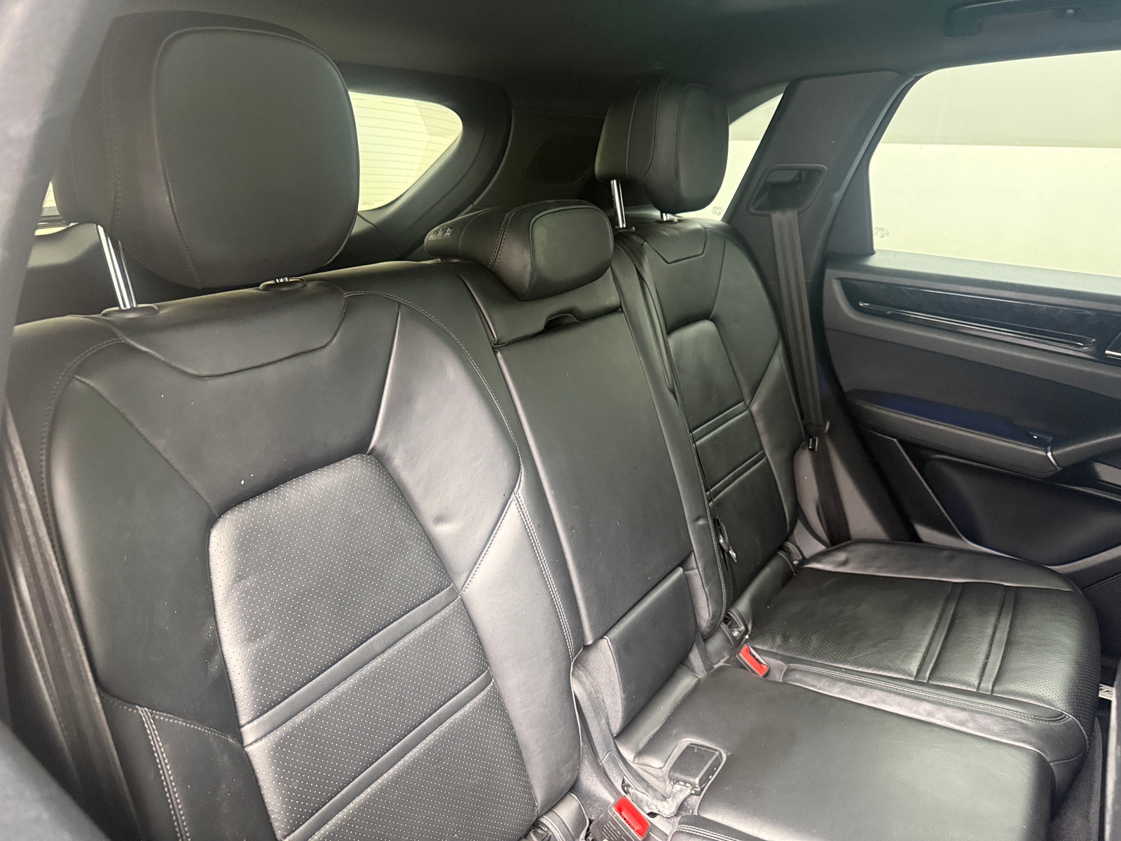 Thumbnail: 2019 Porsche Cayenne - 5
