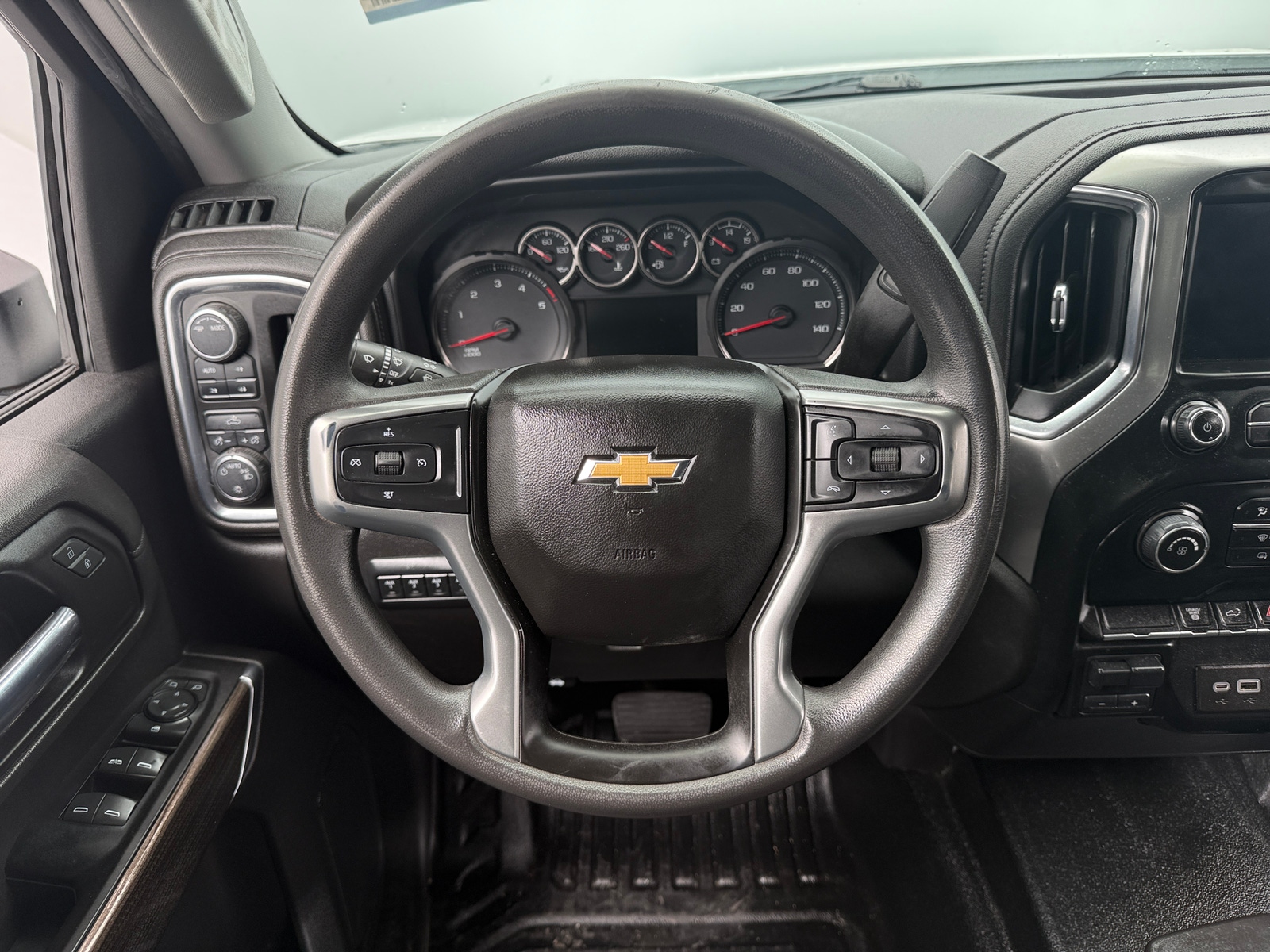 Thumbnail: 2022 Chevrolet Silverado 3500 - 5