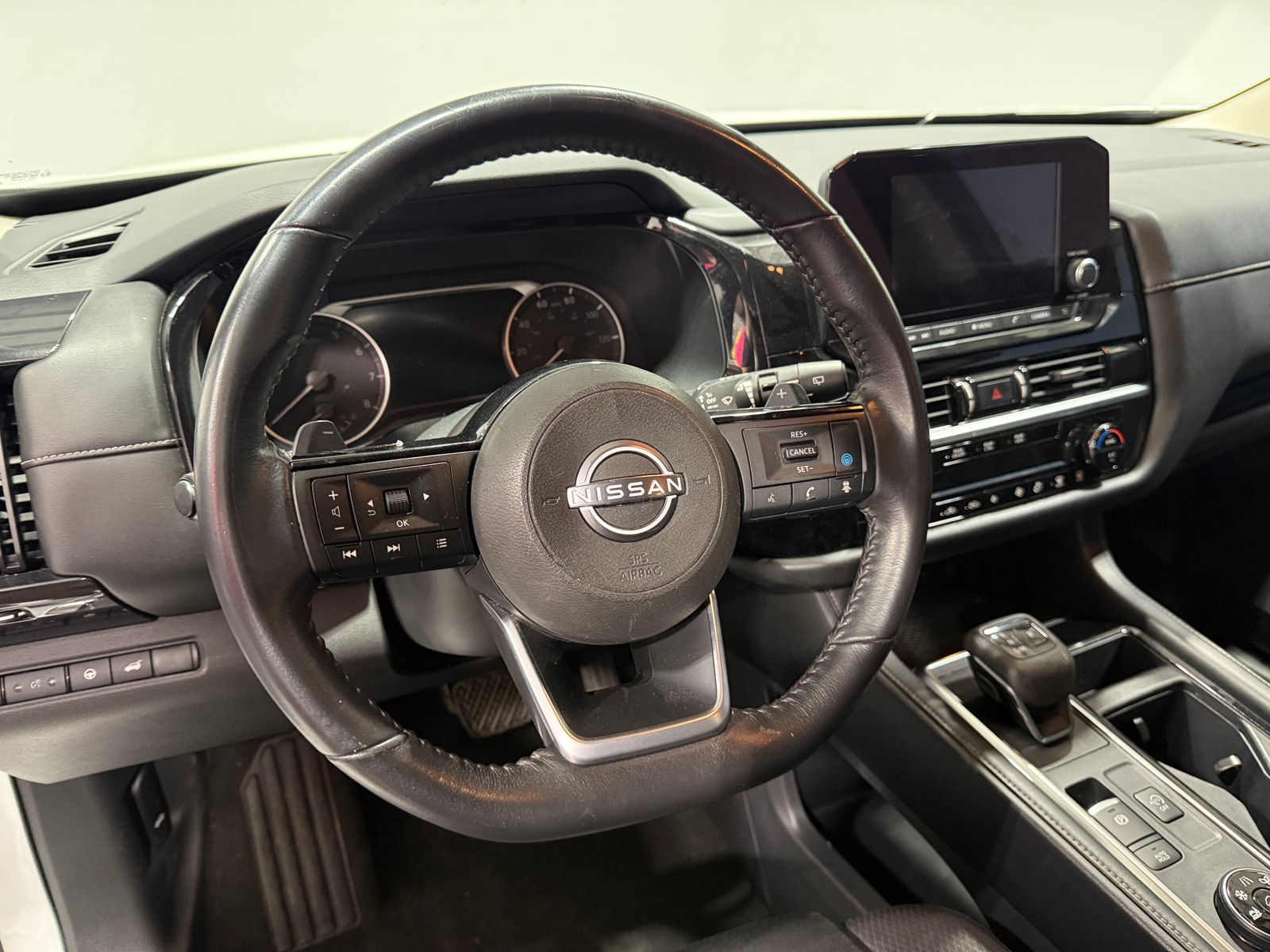 Thumbnail: 2023 Nissan Pathfinder - 5