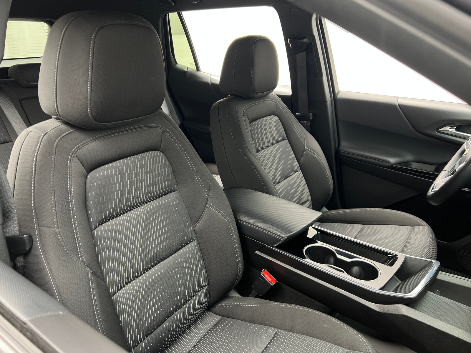Thumbnail: 2025 Chevrolet Equinox - 2