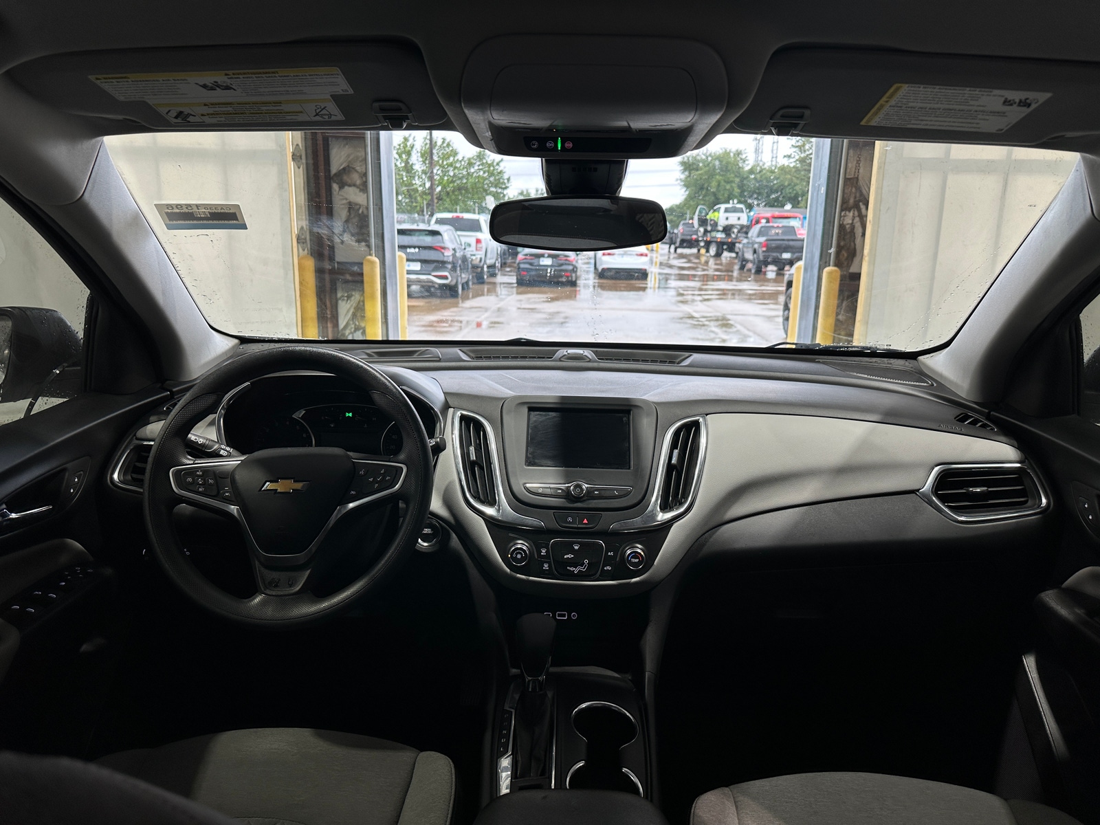 Thumbnail: 2022 Chevrolet Equinox - 3